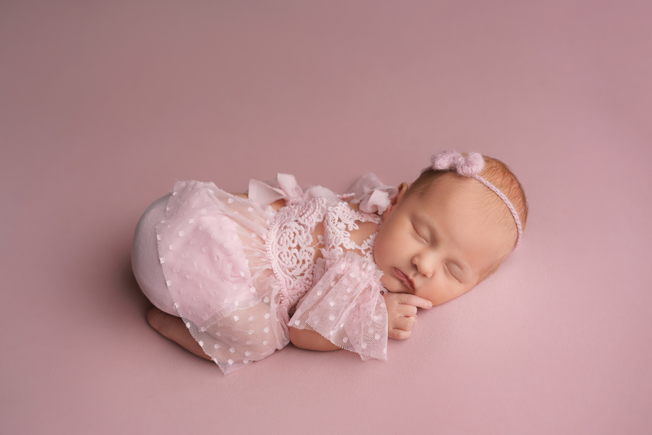 Фотосессия новорожденных | Галерея трогательных кадров малышей в стиле newborn. Фотосессия новорожденных в Москве и Московской области | Профессиональный фотограф newborn — Татьяна Иванова