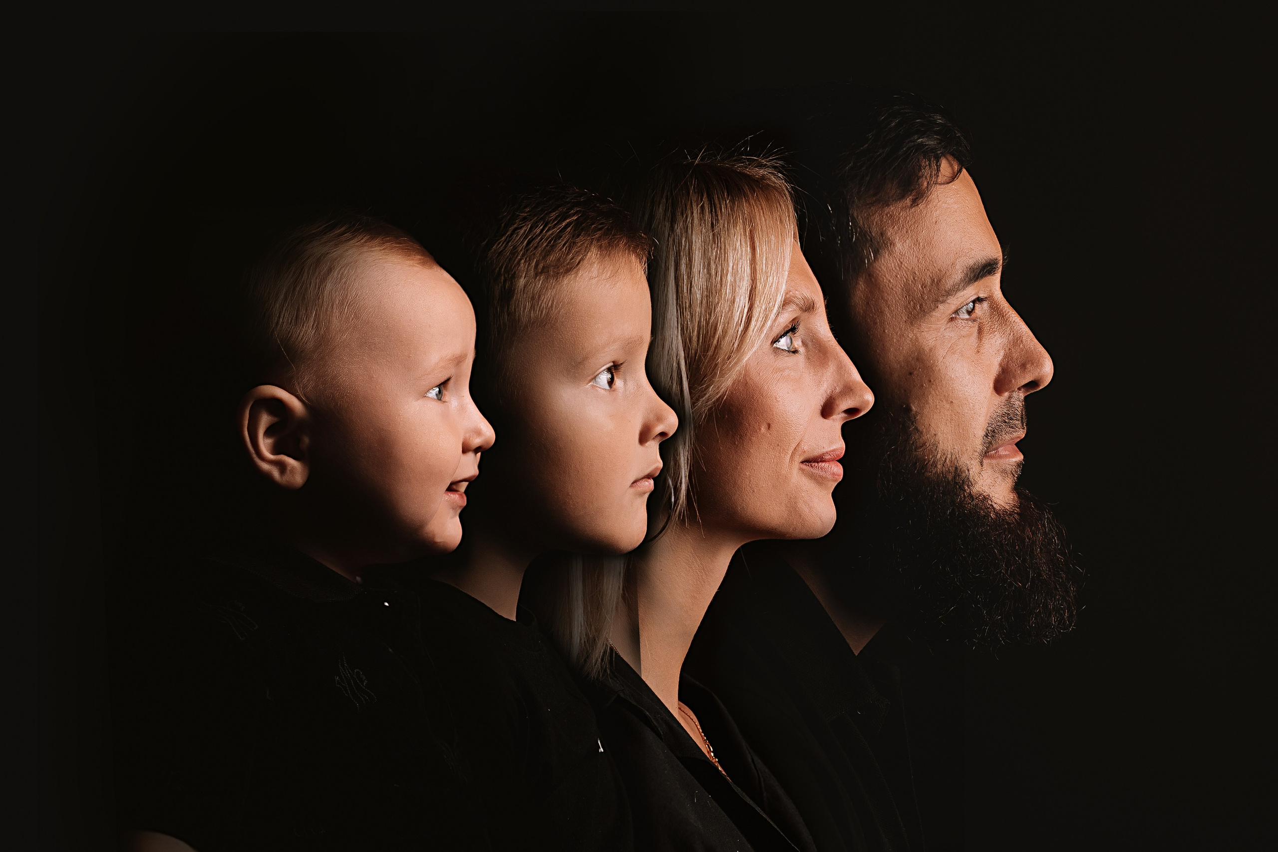 Профили. Семейный фотограф Тюмень, фотограф на роды Салмина Мария