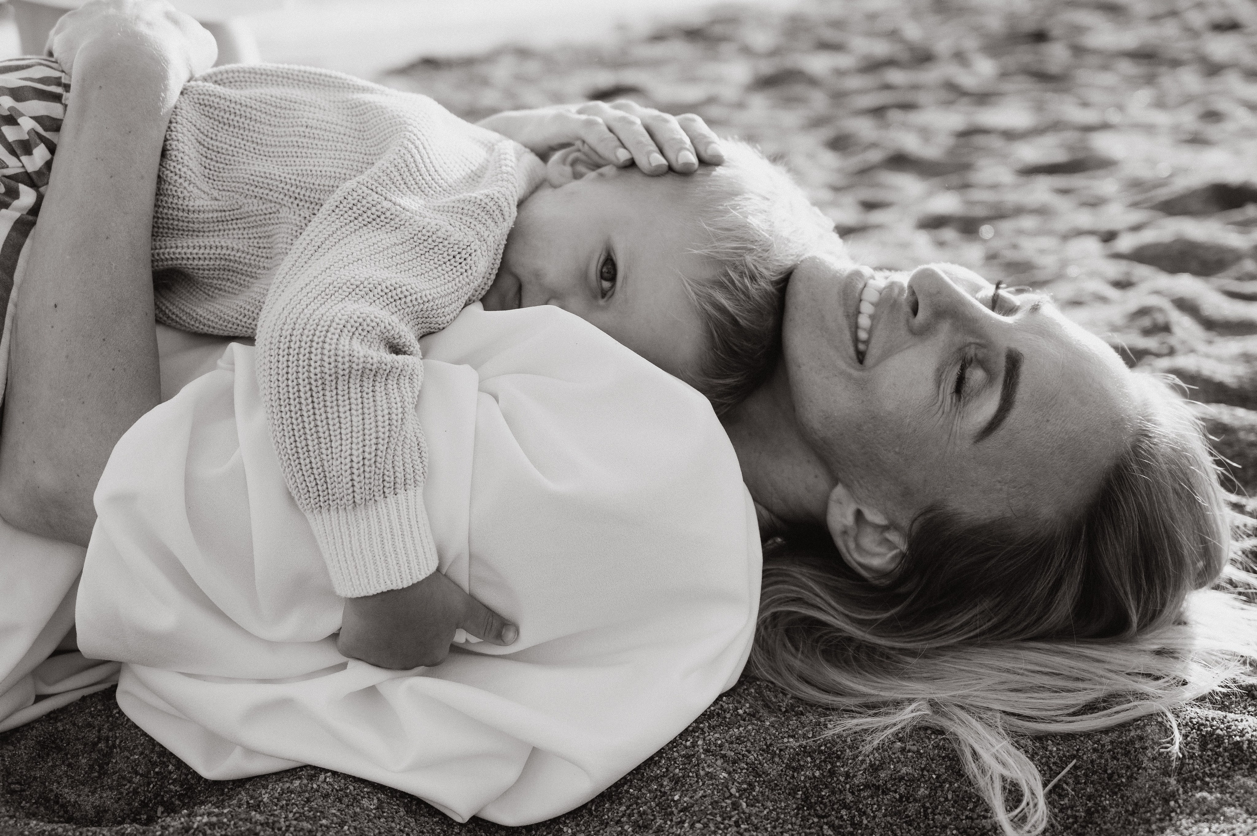 Юлия. Профессиональный фотограф беременности в СПБ. Стильные фотосессии беременности в стиле минимализм и классическая фотография