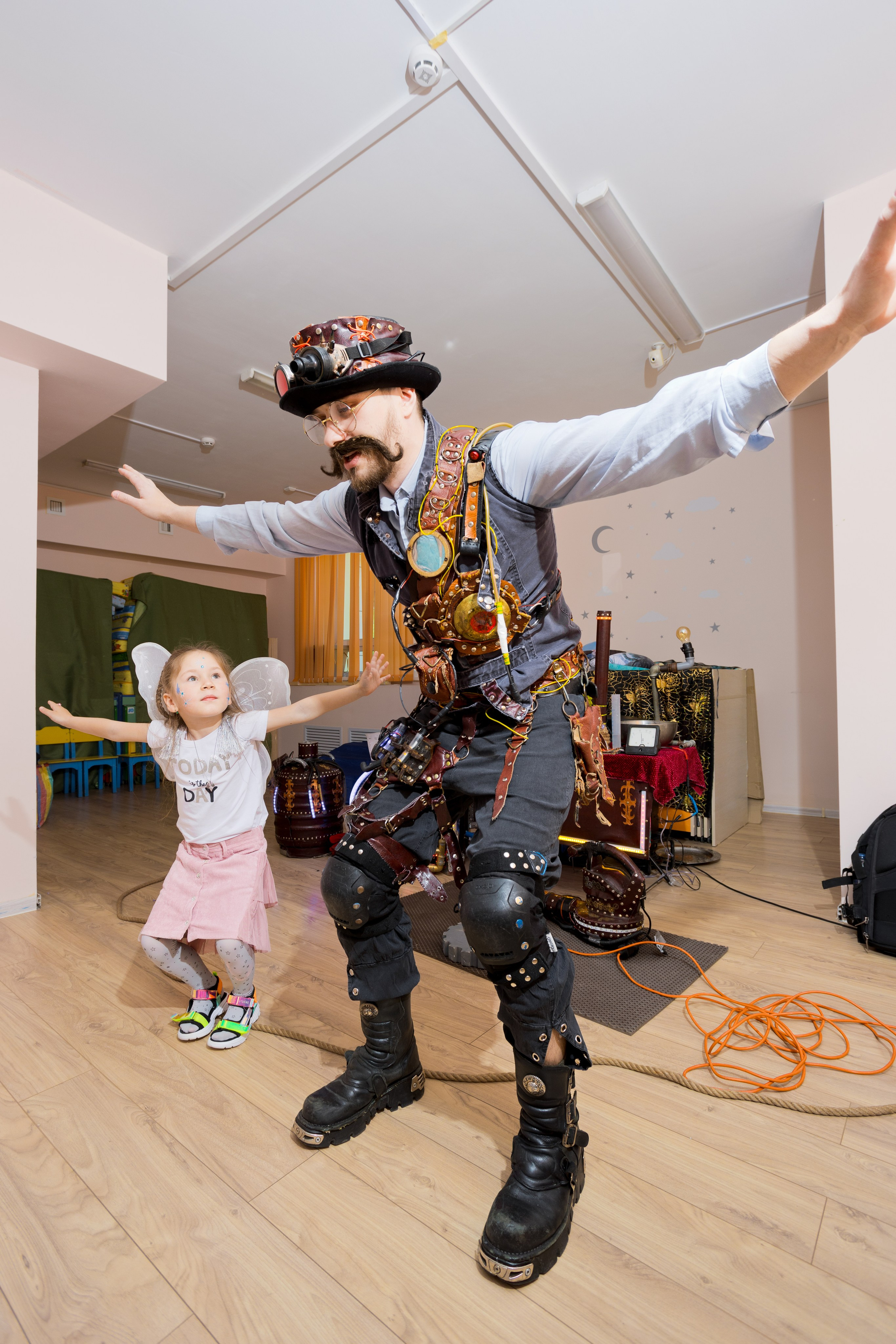 В садике. Photomantis