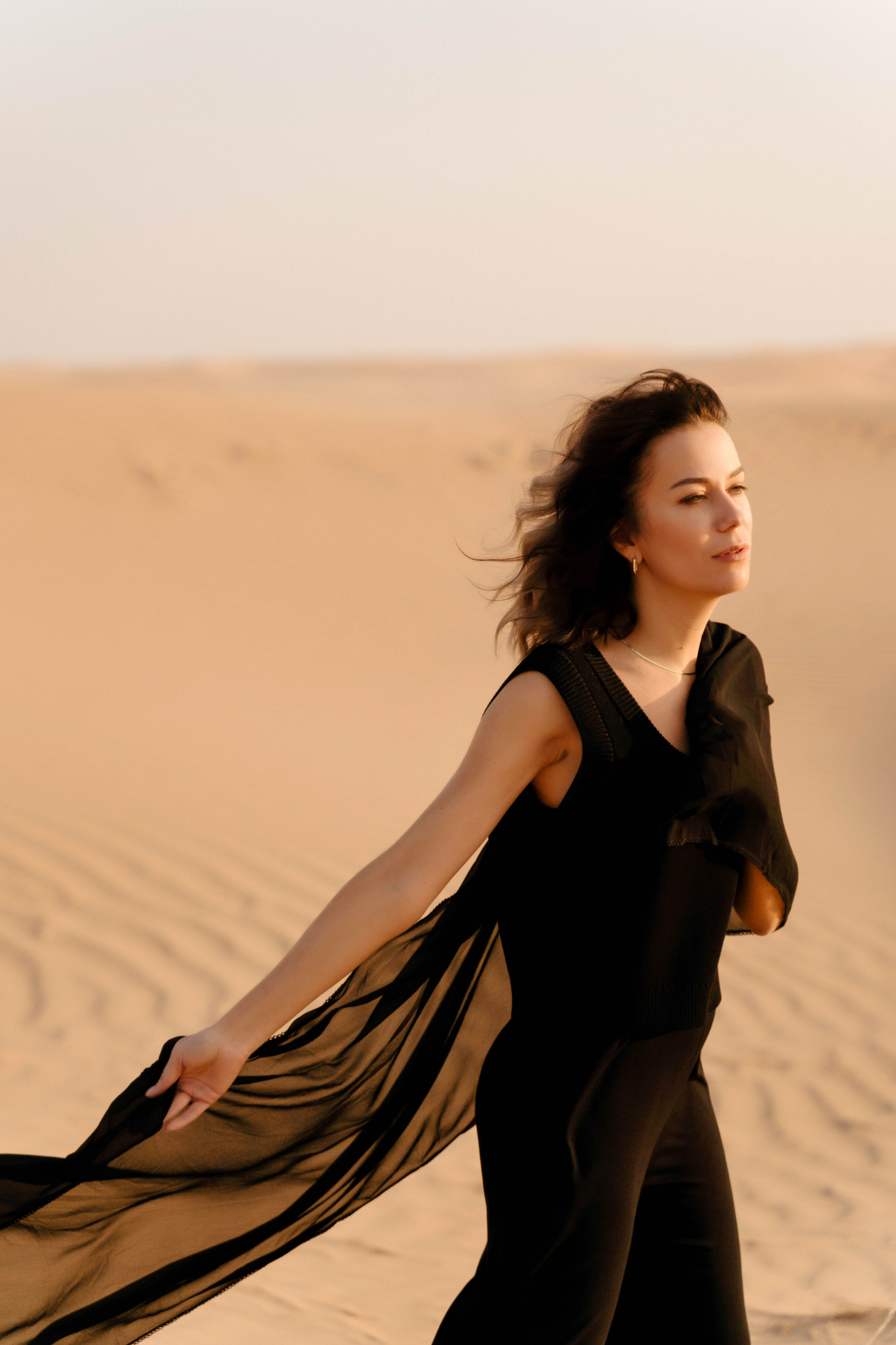 Наташа в пустыне 22 год. Фотограф и видеограф в Москве и Абу Даби Мария Кулагина