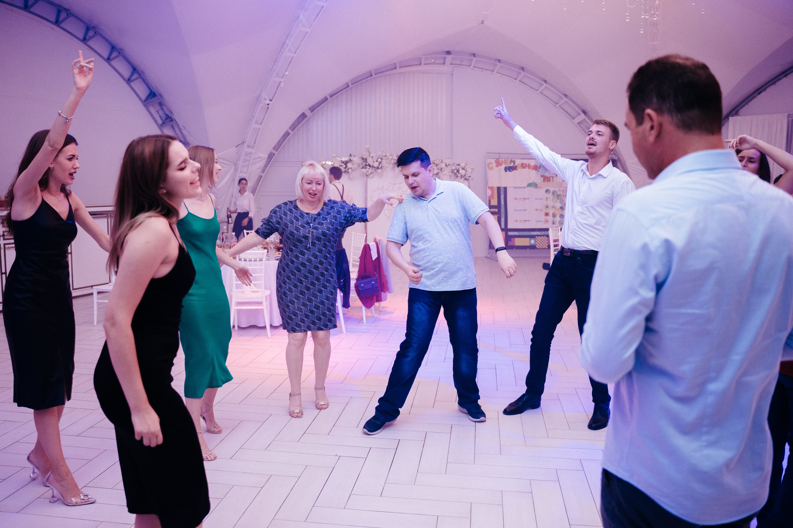 Ави Центр. Свадебный фотограф в Симферополе