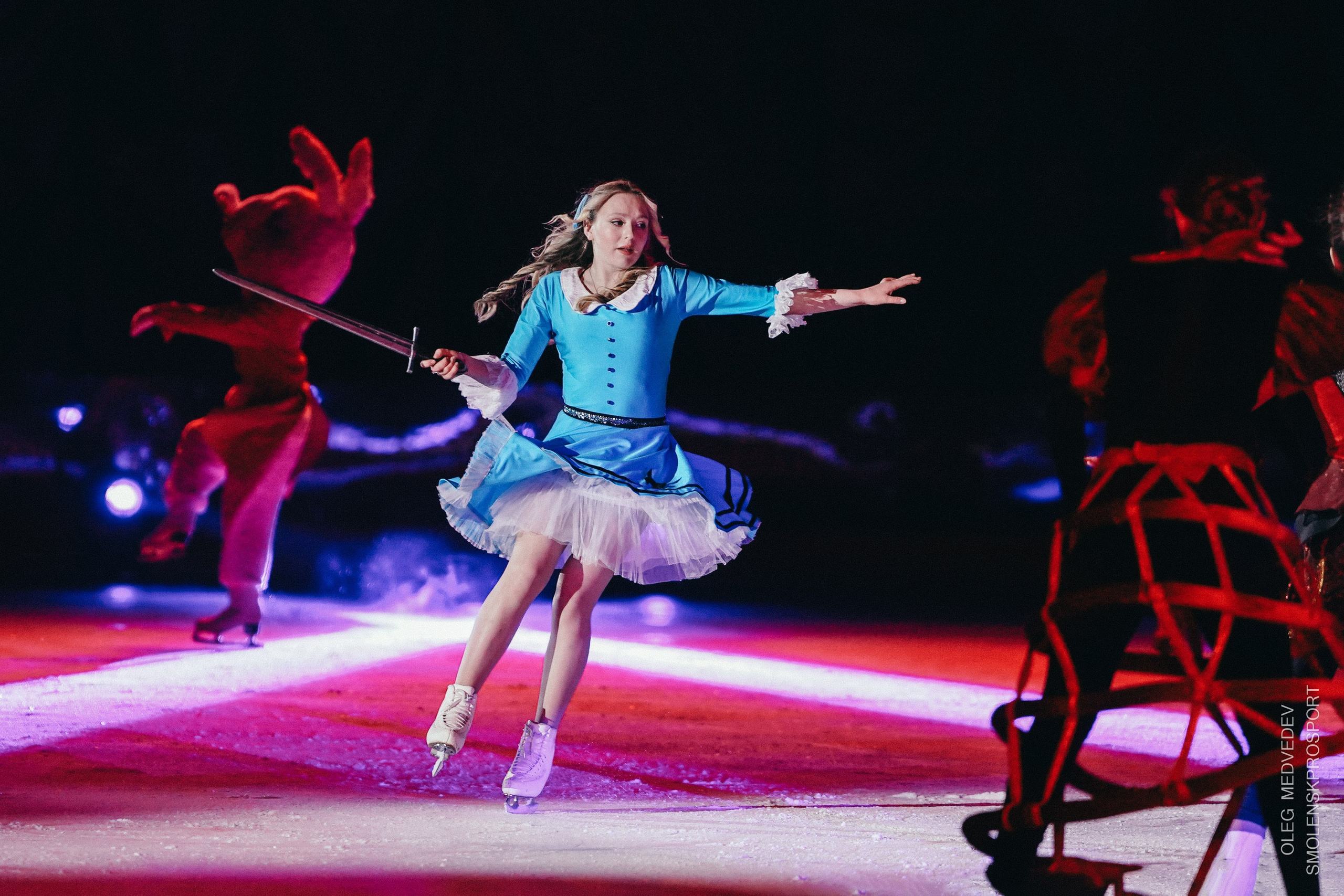 Алиса в стране чудес шоу на льду. Спортивный фотограф Олег Медведев | prosport67 | Смоленск