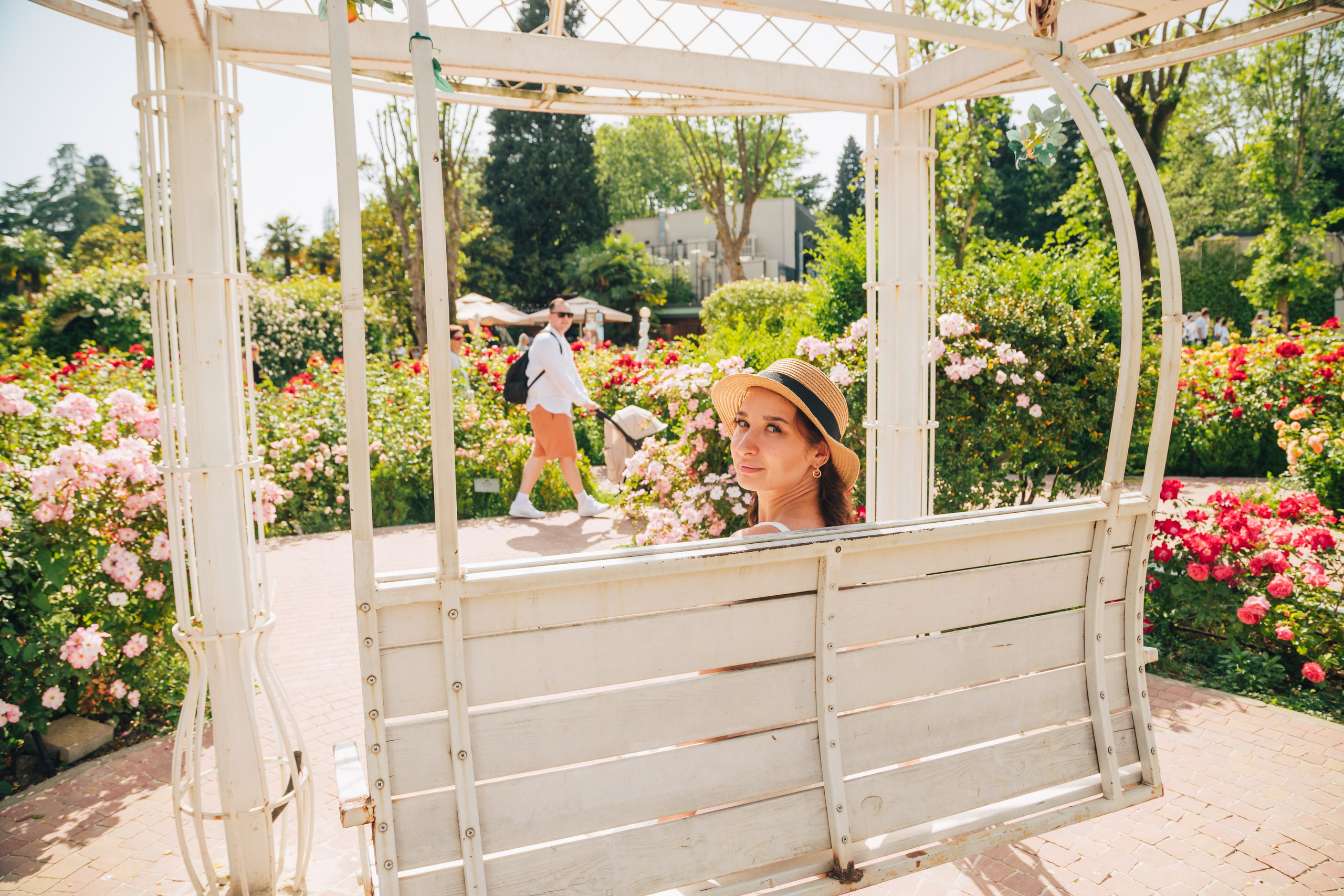 Дима, Ляйсан и Миша на Ривьере (Май 2025 г.). Фотограф Сочи, Адлер, Красная Поляна — Вероника Радченко