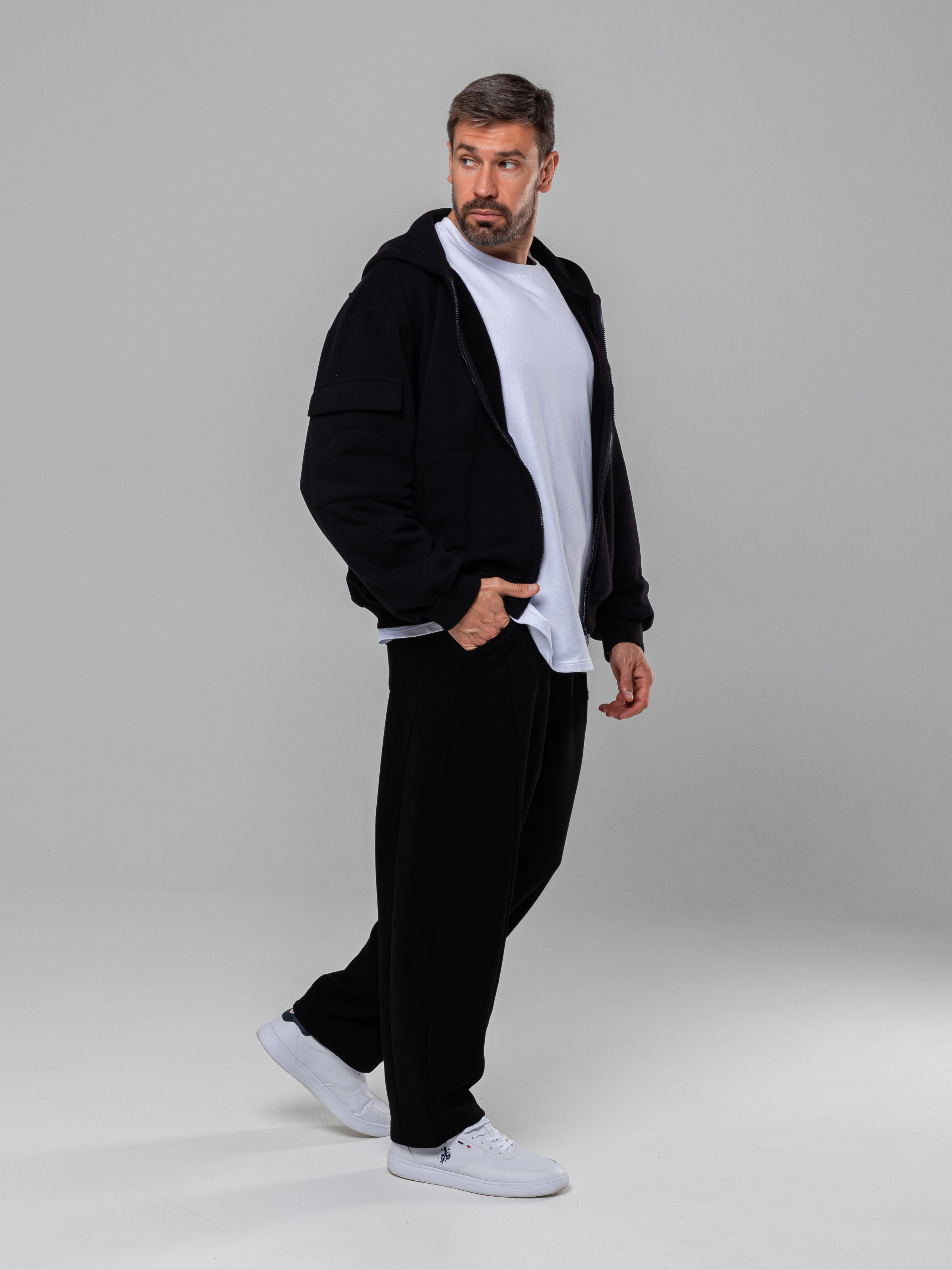 Худи и штаны. Фотограф в Краснодаре Арина Кудряшова