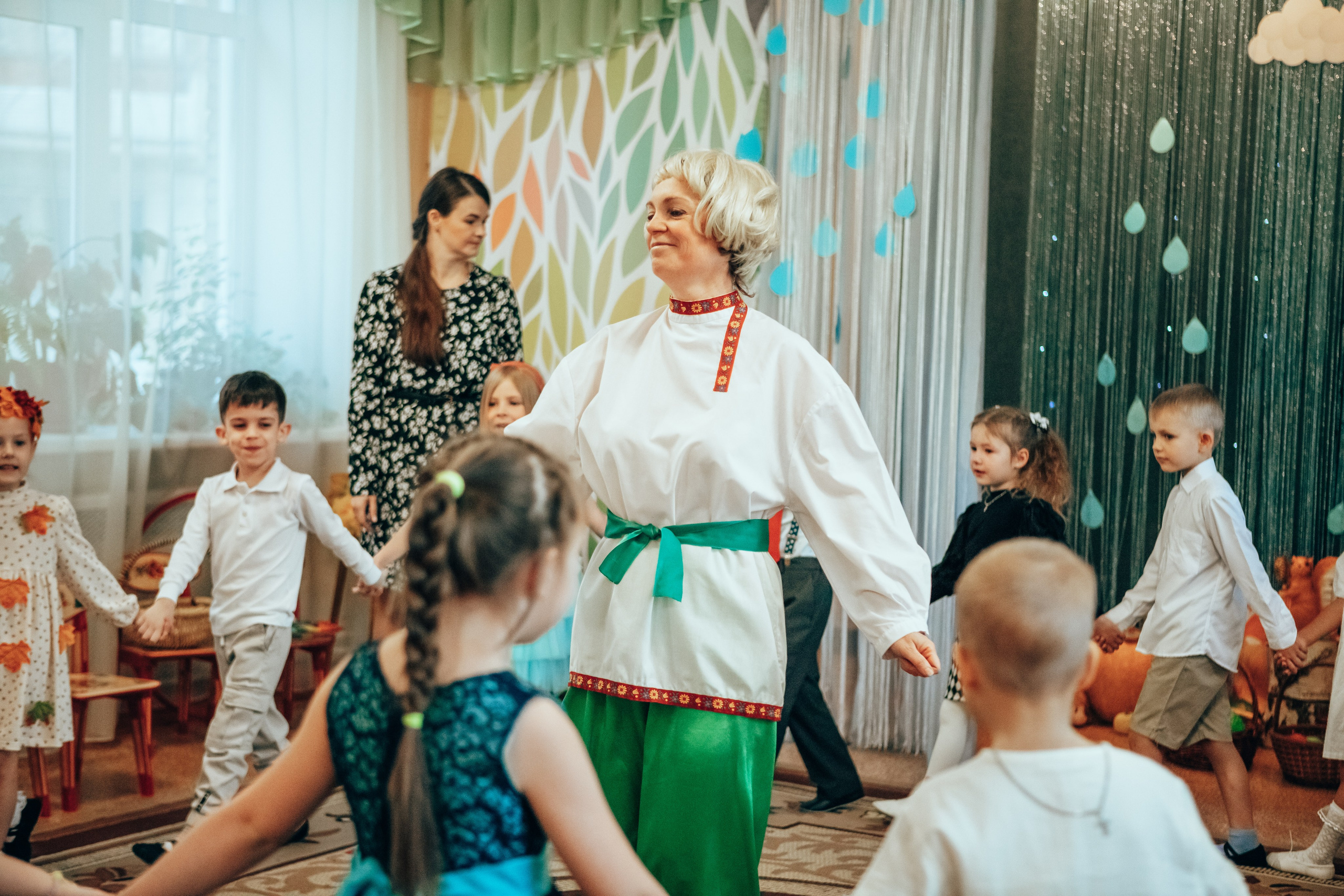 Утренник «Праздник осени». Семейный и детский фотограф в г. Новосибирске Макеева Анастасия