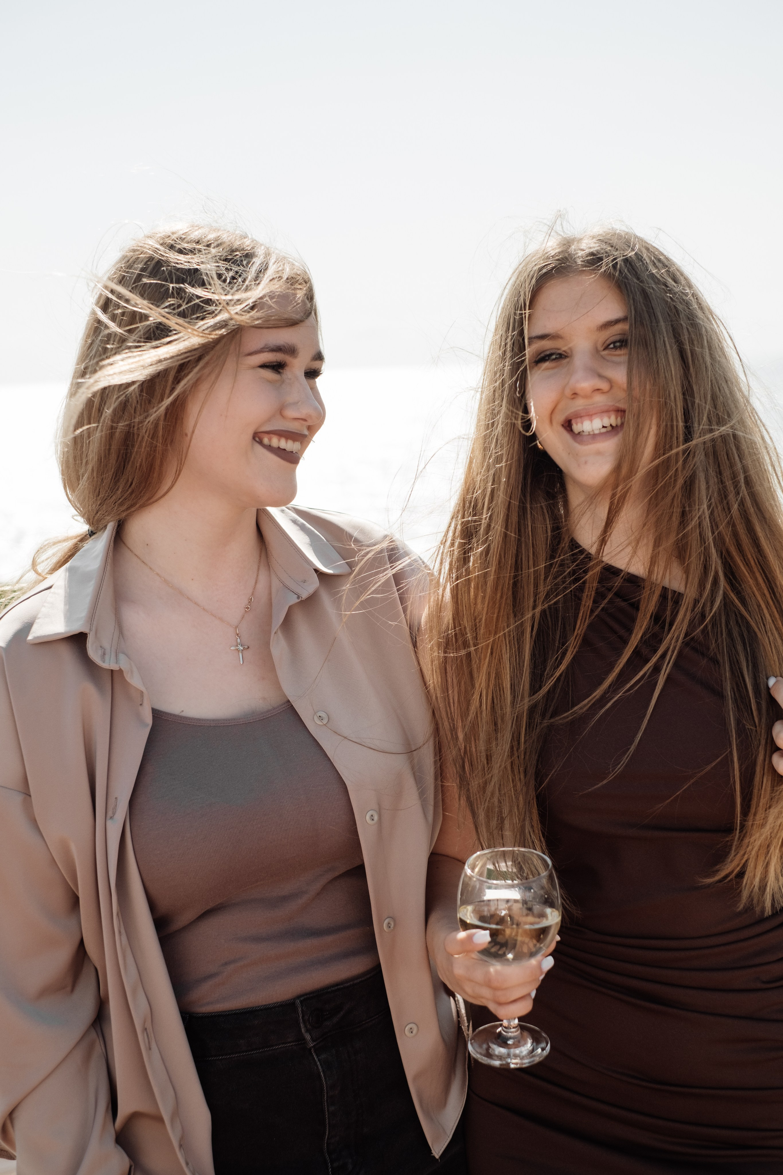 Свадебный ретопртаж. Профессиональная фотосъемка в Крыму. Натуральные эмоции и живые кадры. Забронируйте дату прямо сейчас!