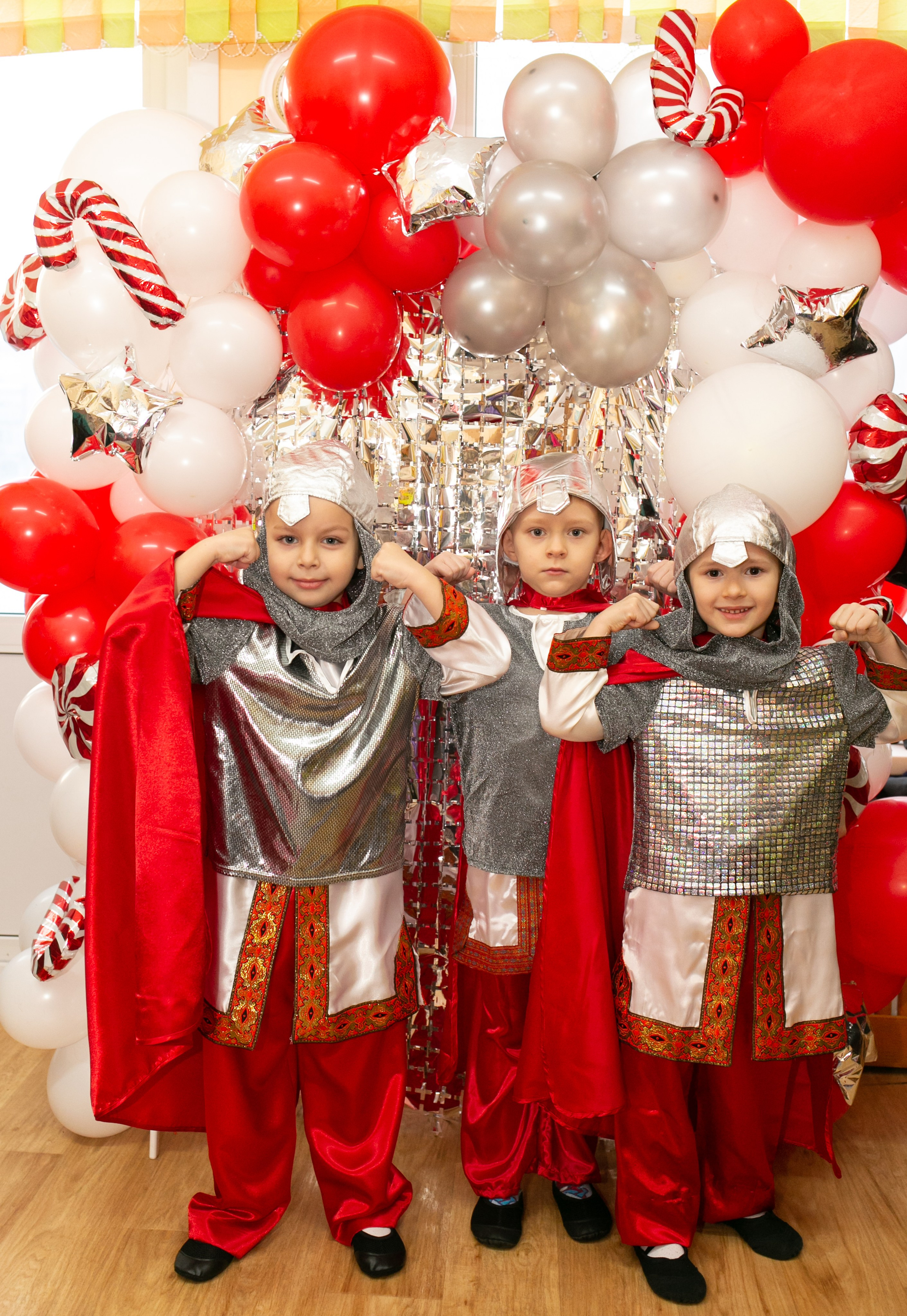 Выпускные и Утренники. Фотограф новорожденных и семейный фотограф НСО г. Бердск Марина Львова