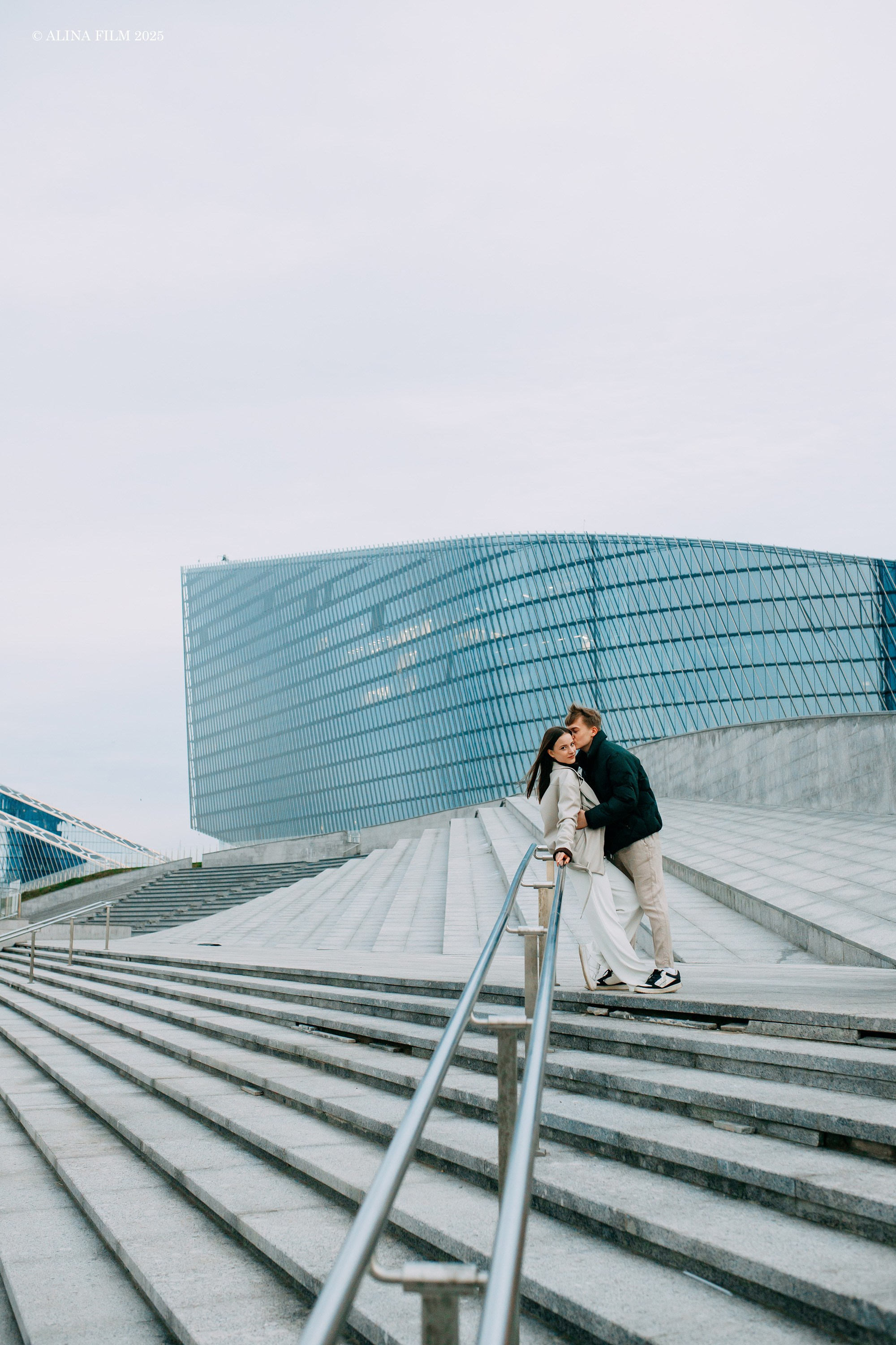 Фотосессия у Лахты (лавстори). Фотограф в Санкт-Петербурге Alina Film