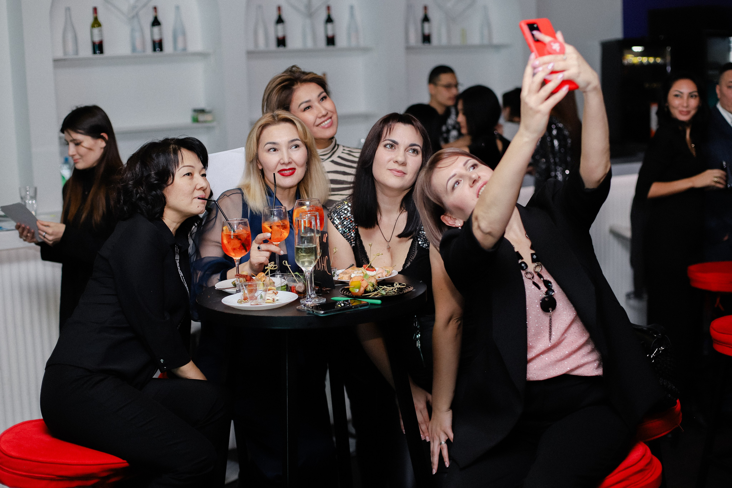 MonAmie 2024. Фотограф в Алматы и Москве Даша Пушкина