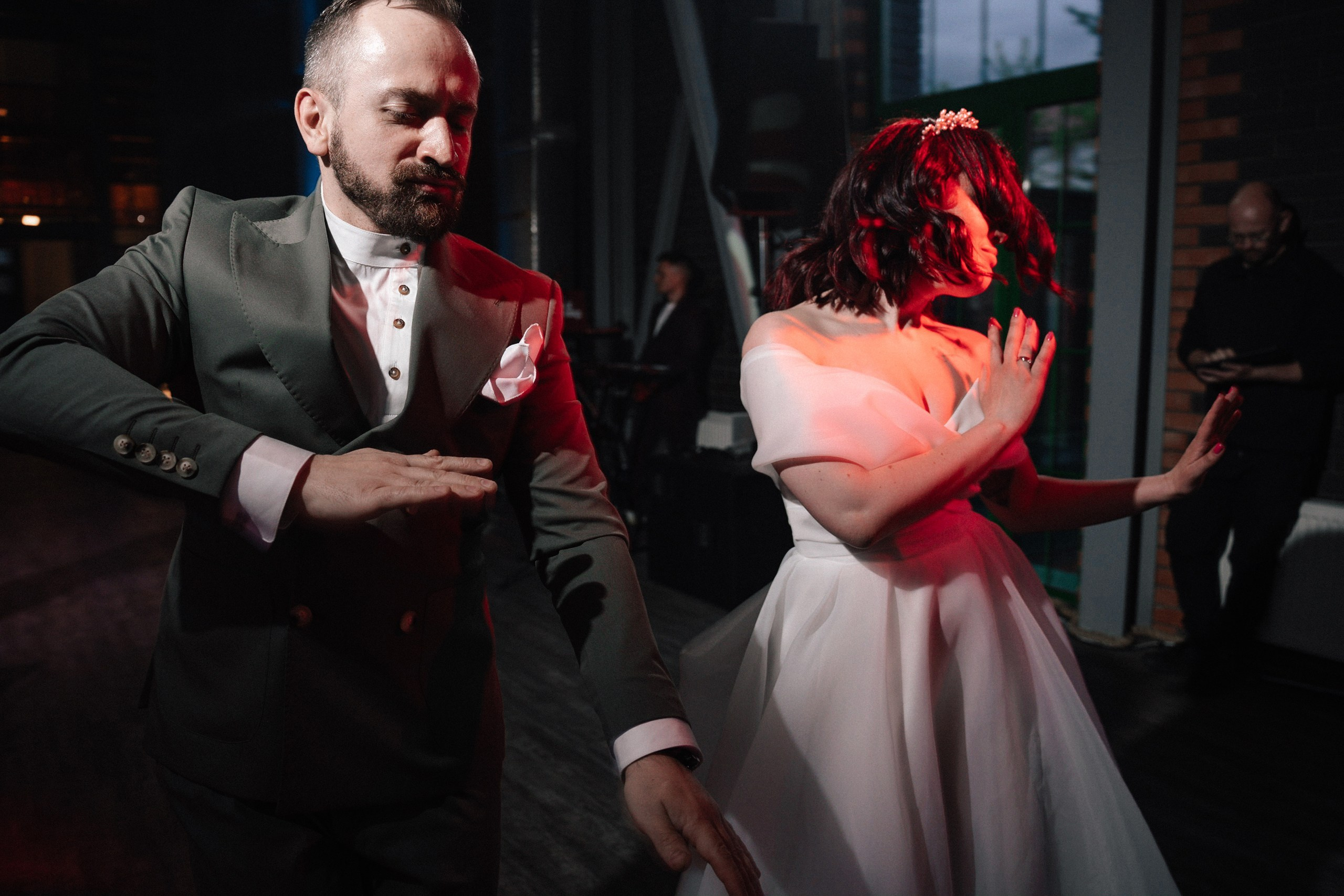 Свадебная фотосессия в Loft «Manhattan» в Пучково. Свадебный фотограф в Пучково