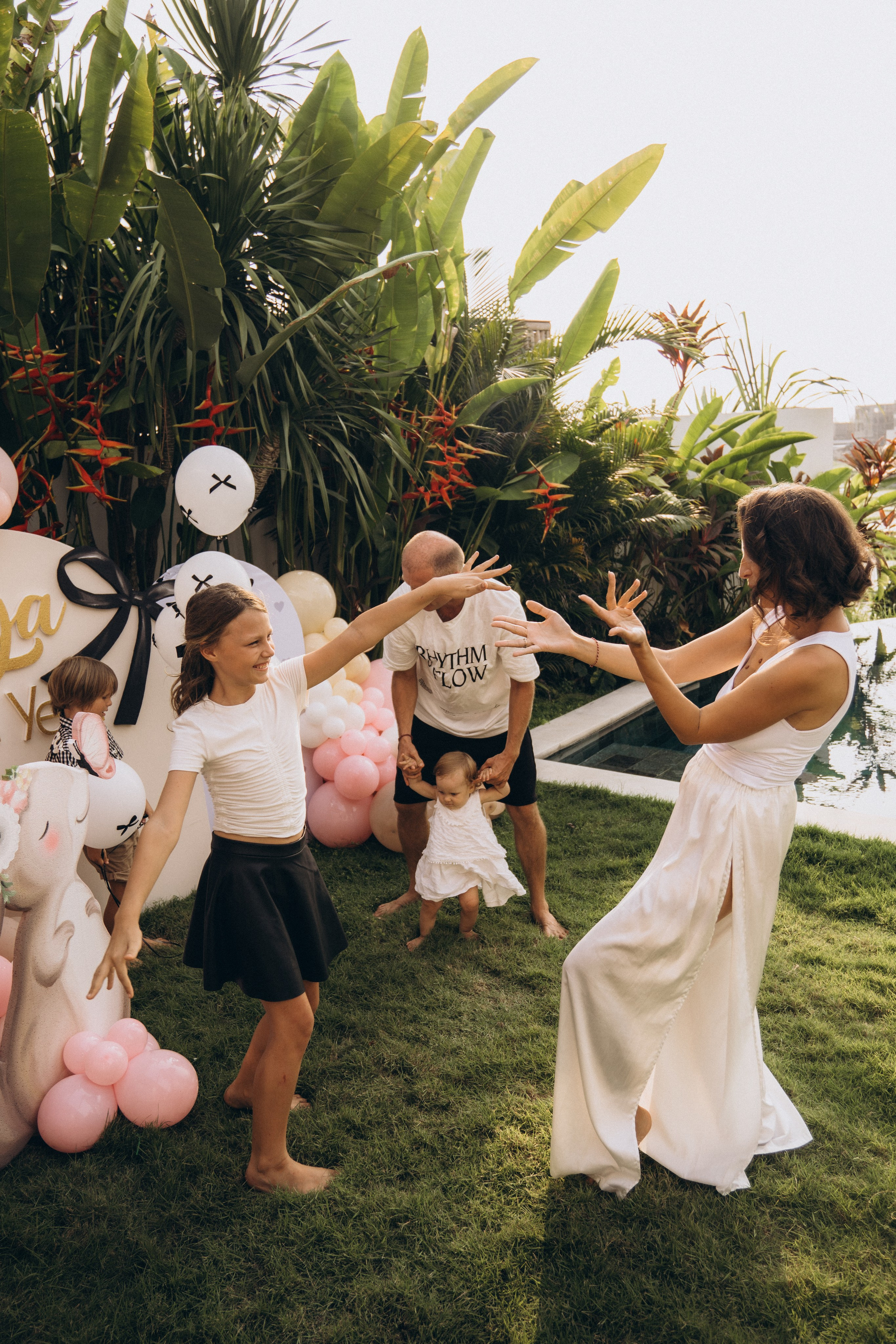 Gleb, Ira, Sonya, Kirill & Leya. Olga Antipova — photographer