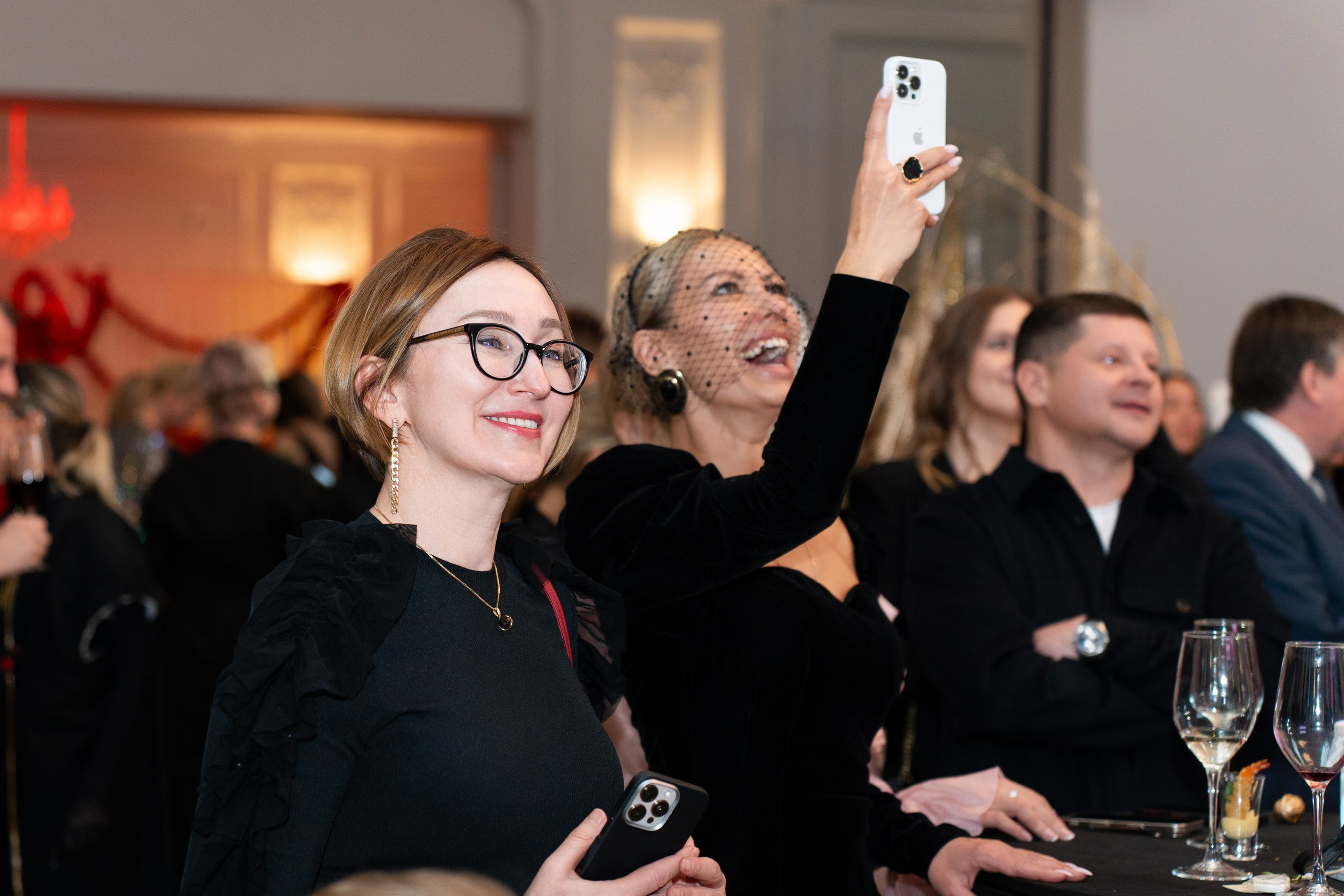 Собака. Для тех, кто не ждёт удачи, а создаёт её. Каждая фотосессия — это твой момент, твой стиль, твой успех. 📸