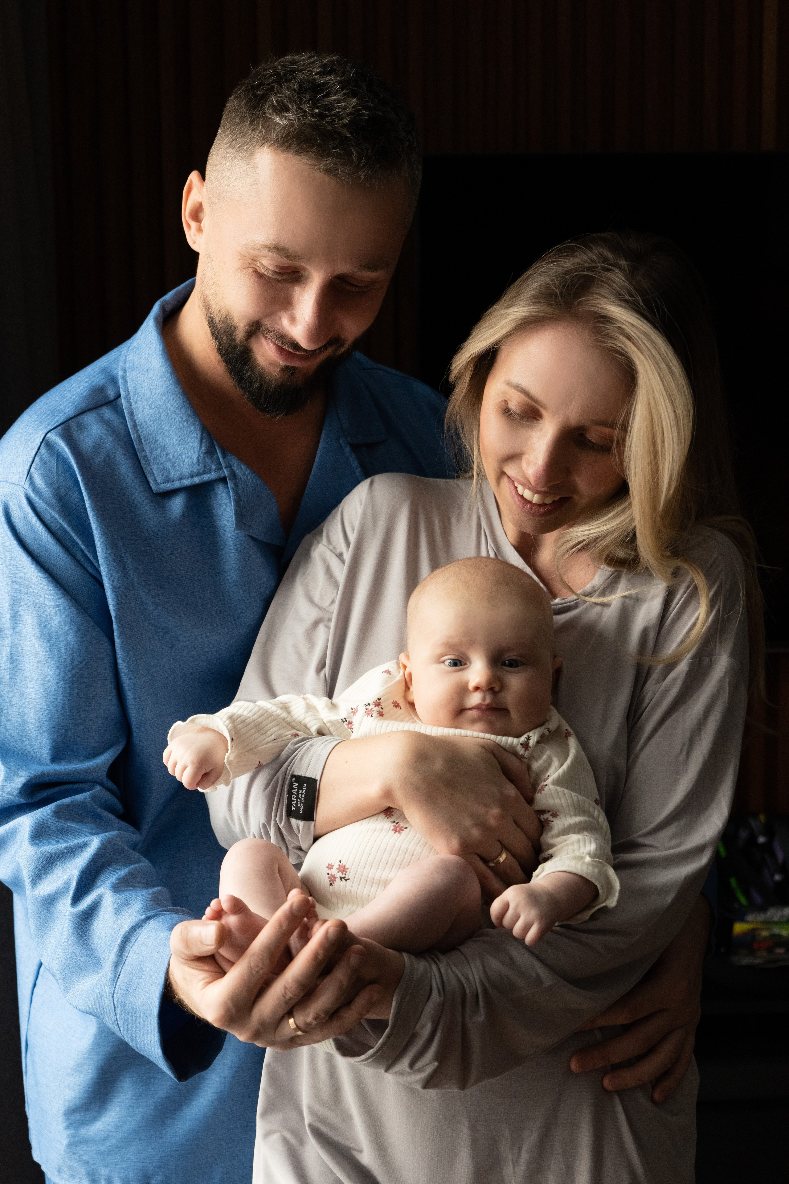 Семейная фотосессия (Ае 2 месяца). Фотограф видеограф Ольга Василевская