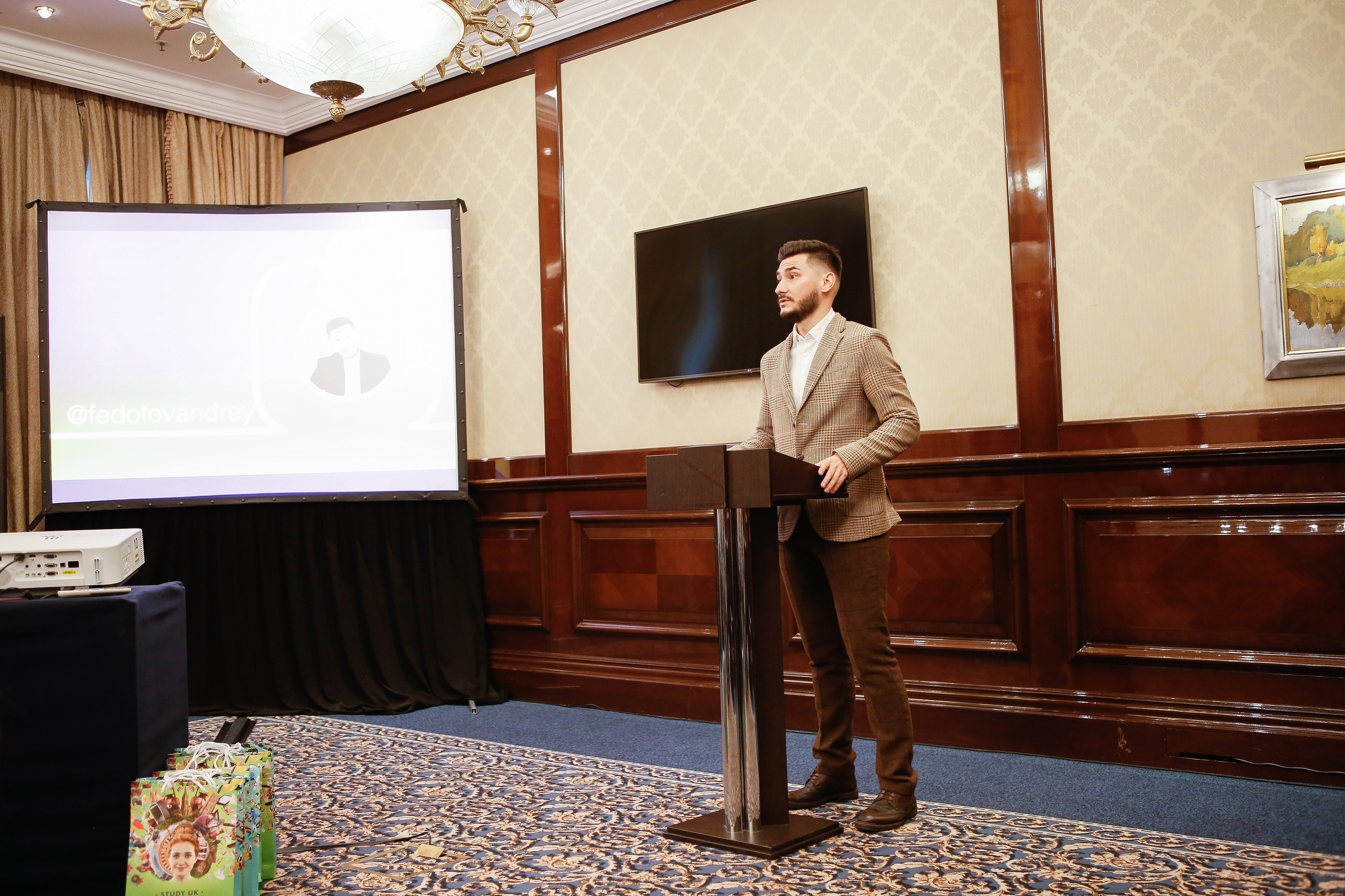 Выставка в The Ritz-Carlton. Свадебный Фотограф Екатерина Ефремова