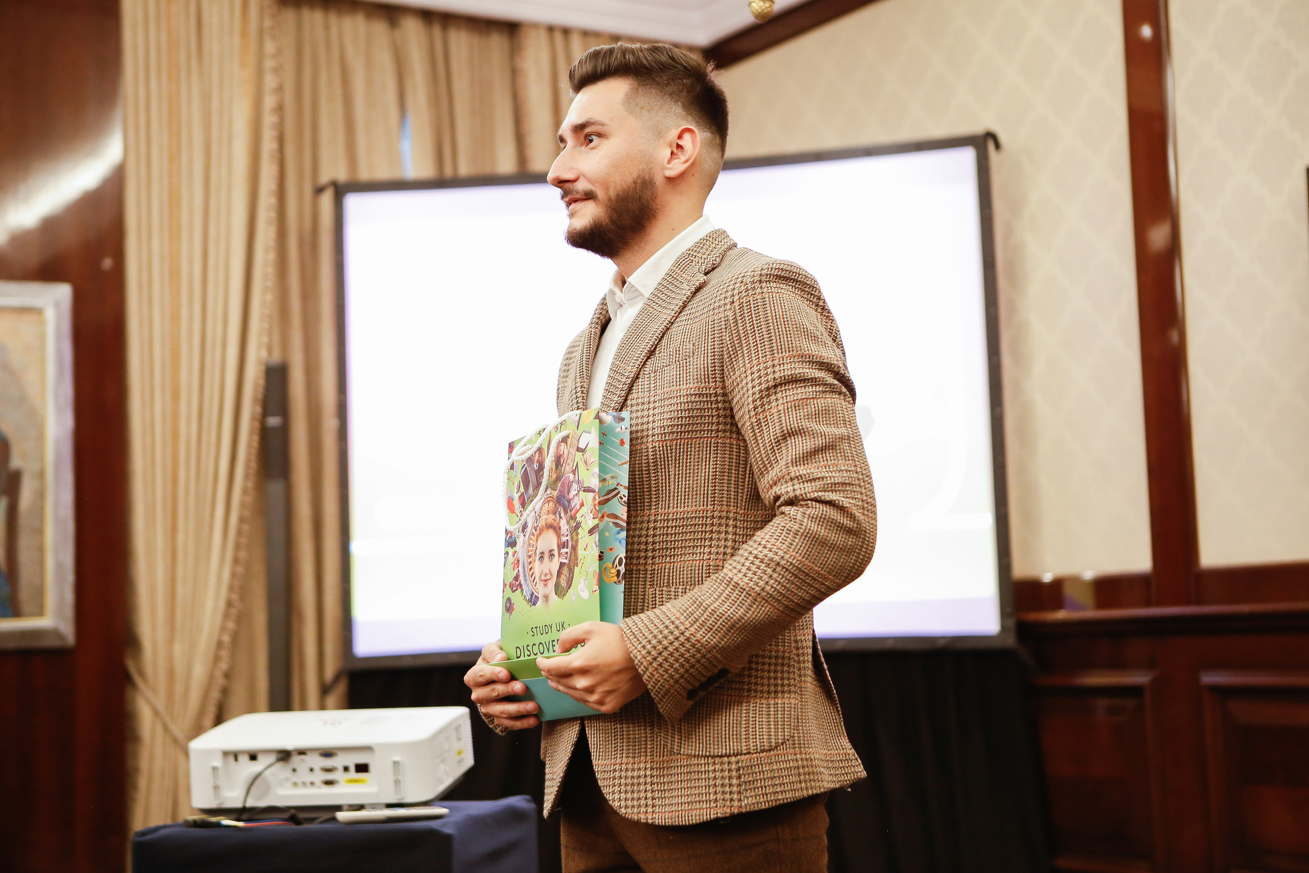 Выставка в The Ritz-Carlton. Свадебный Фотограф Екатерина Ефремова