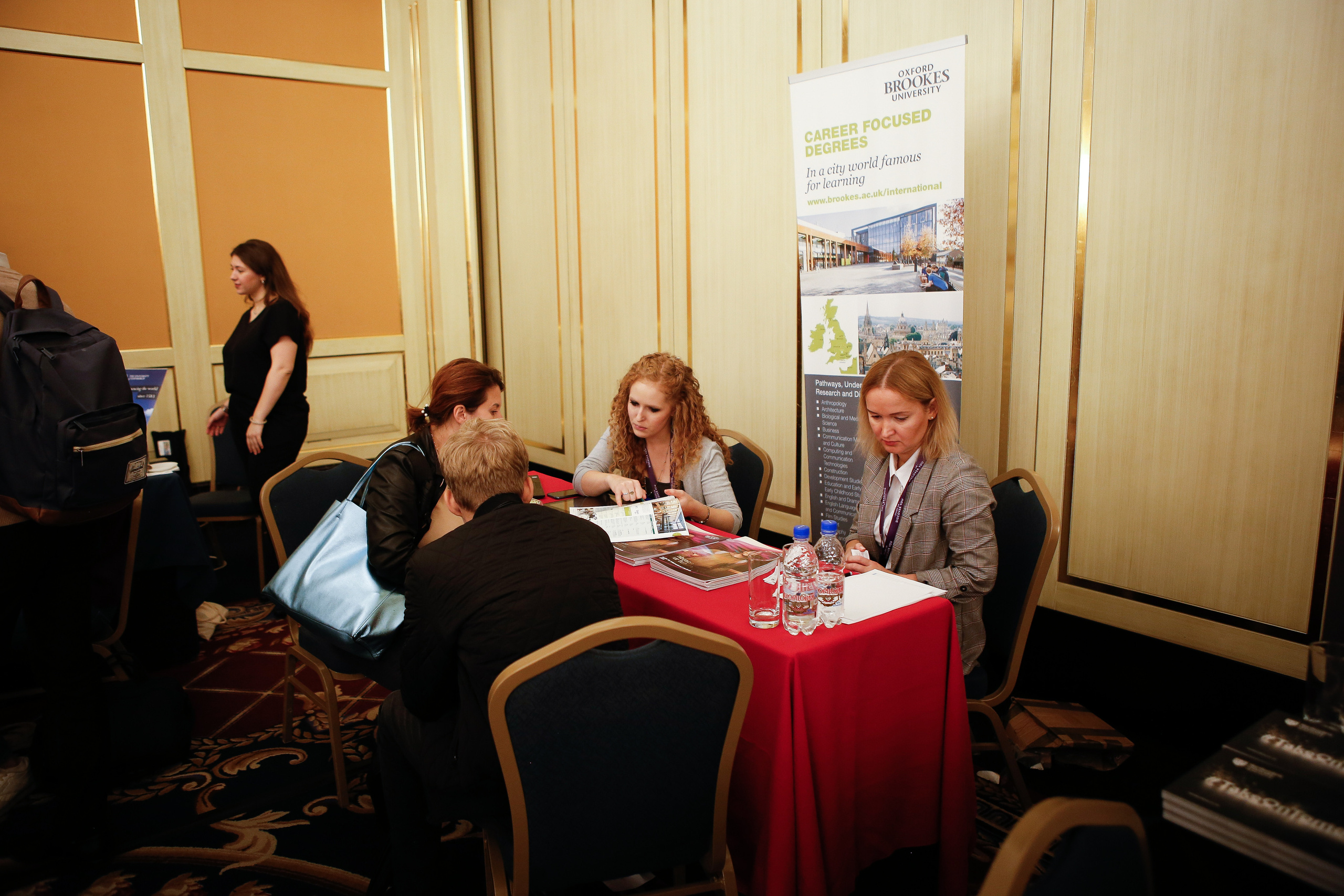 Выставка в The Ritz-Carlton. Свадебный Фотограф Екатерина Ефремова