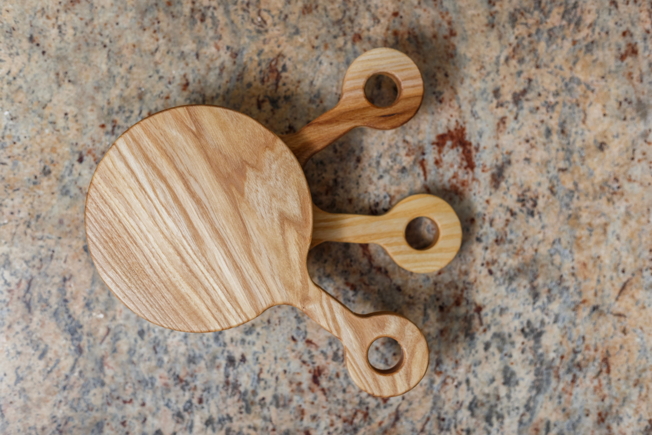 Домра. Разделочные доски и деревянная мебель на заказ