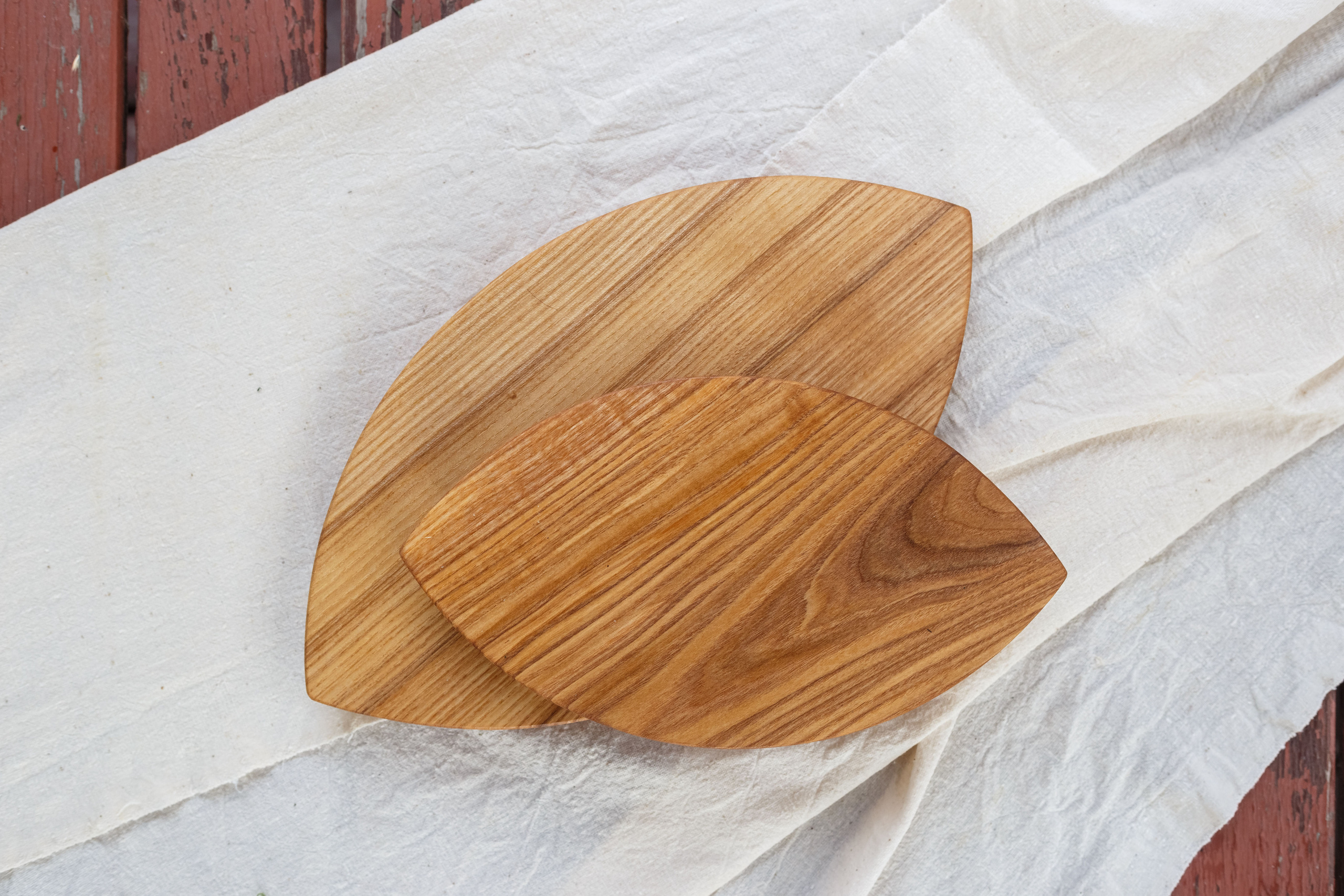 Листик или лодочка. Разделочные доски и деревянная мебель на заказ