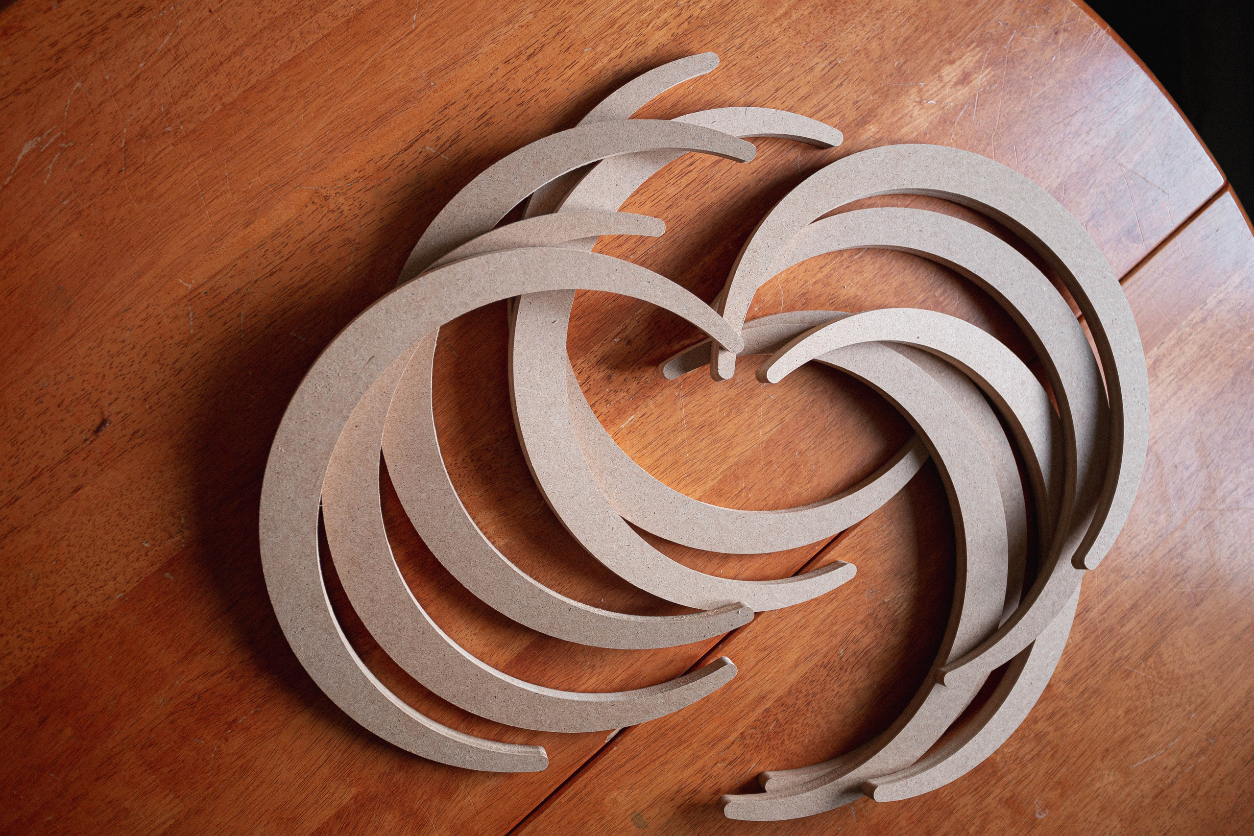 Луны из мдф. Разделочные доски и деревянная мебель на заказ