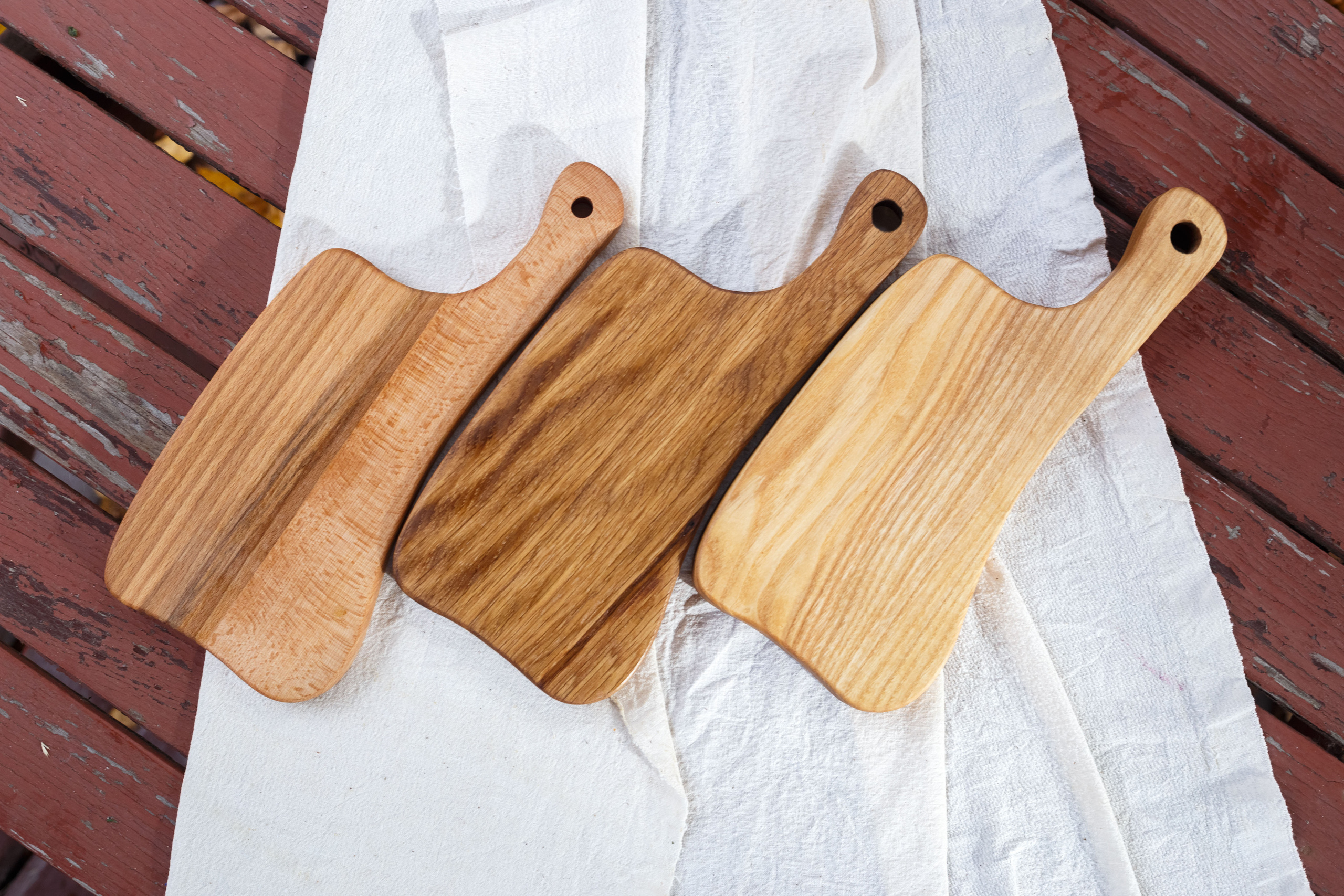 Маленький топорик. Разделочные доски и деревянная мебель на заказ