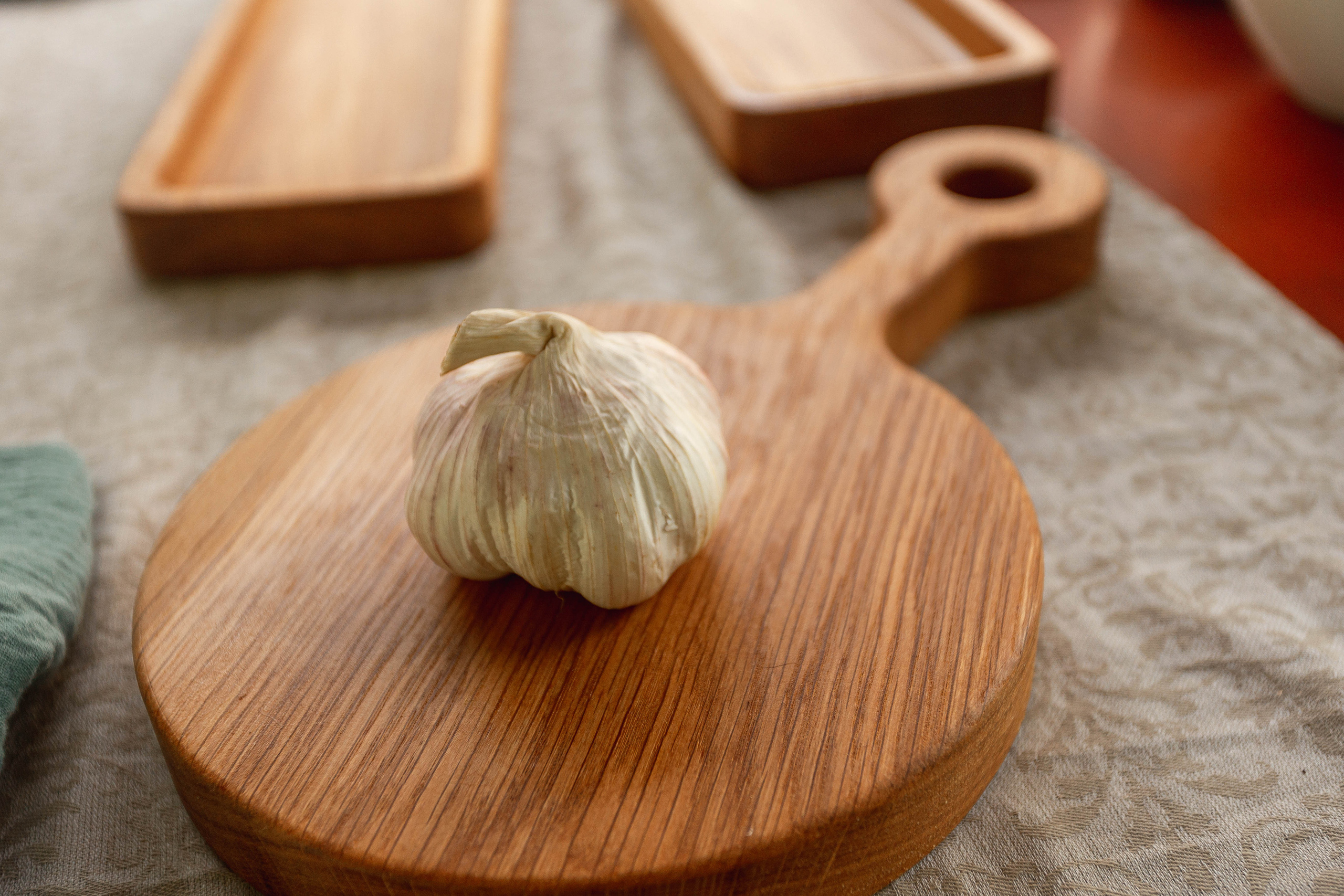 Домра. Разделочные доски и деревянная мебель на заказ