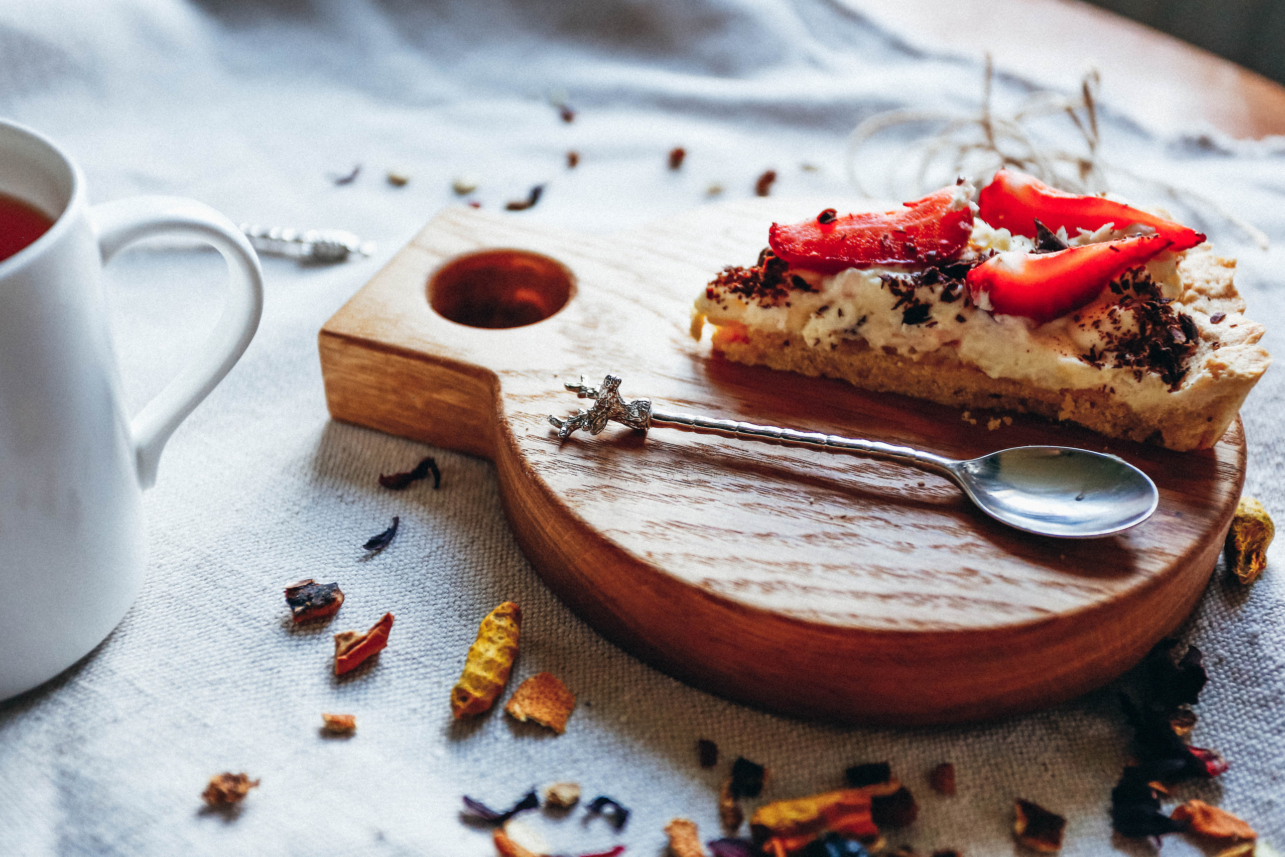 Шарик. Разделочные доски и деревянная мебель на заказ