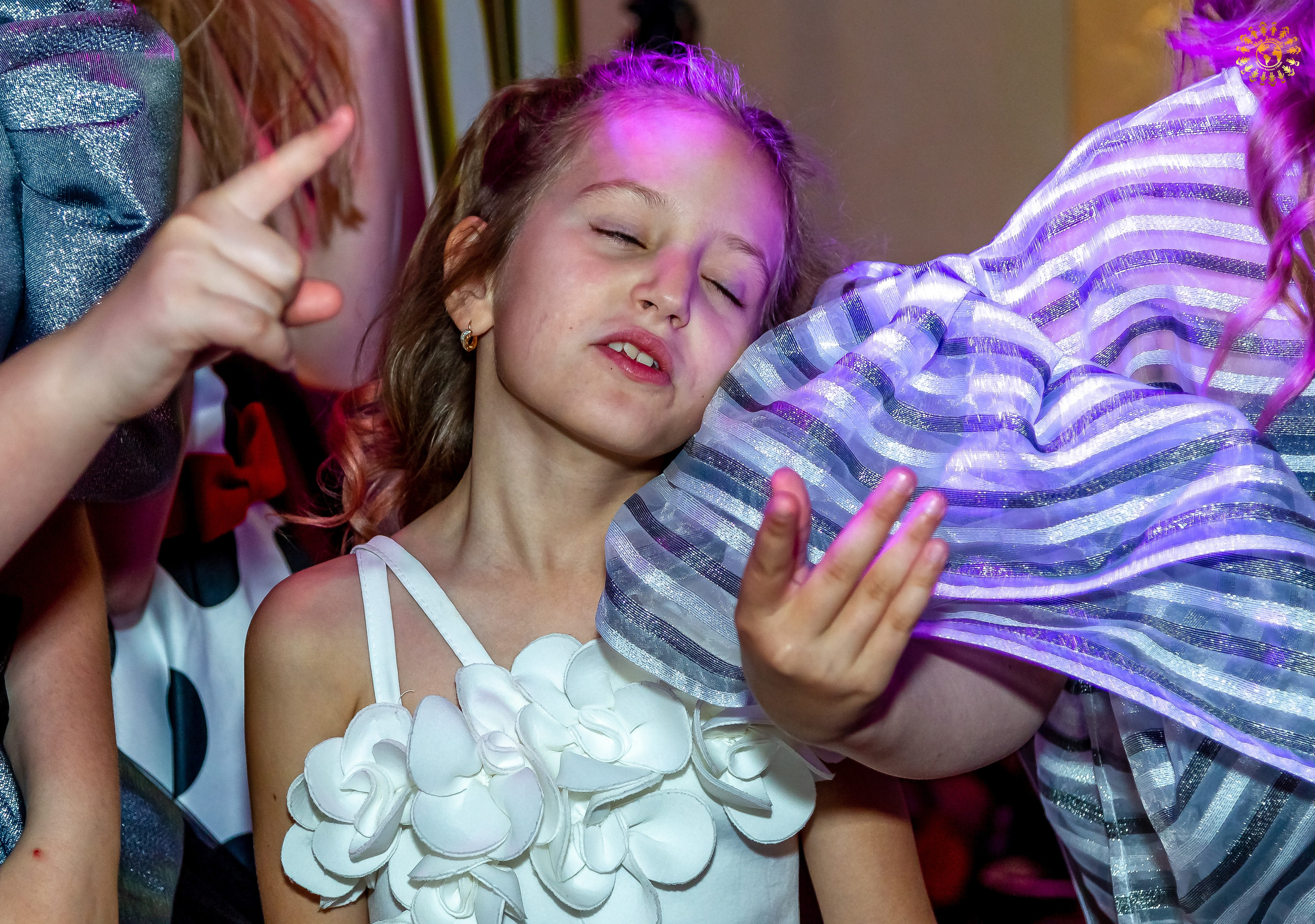 Выпускной 4-го класса 2024. Школа 2109. Репортажная съемка в Москве и области. Анималистика