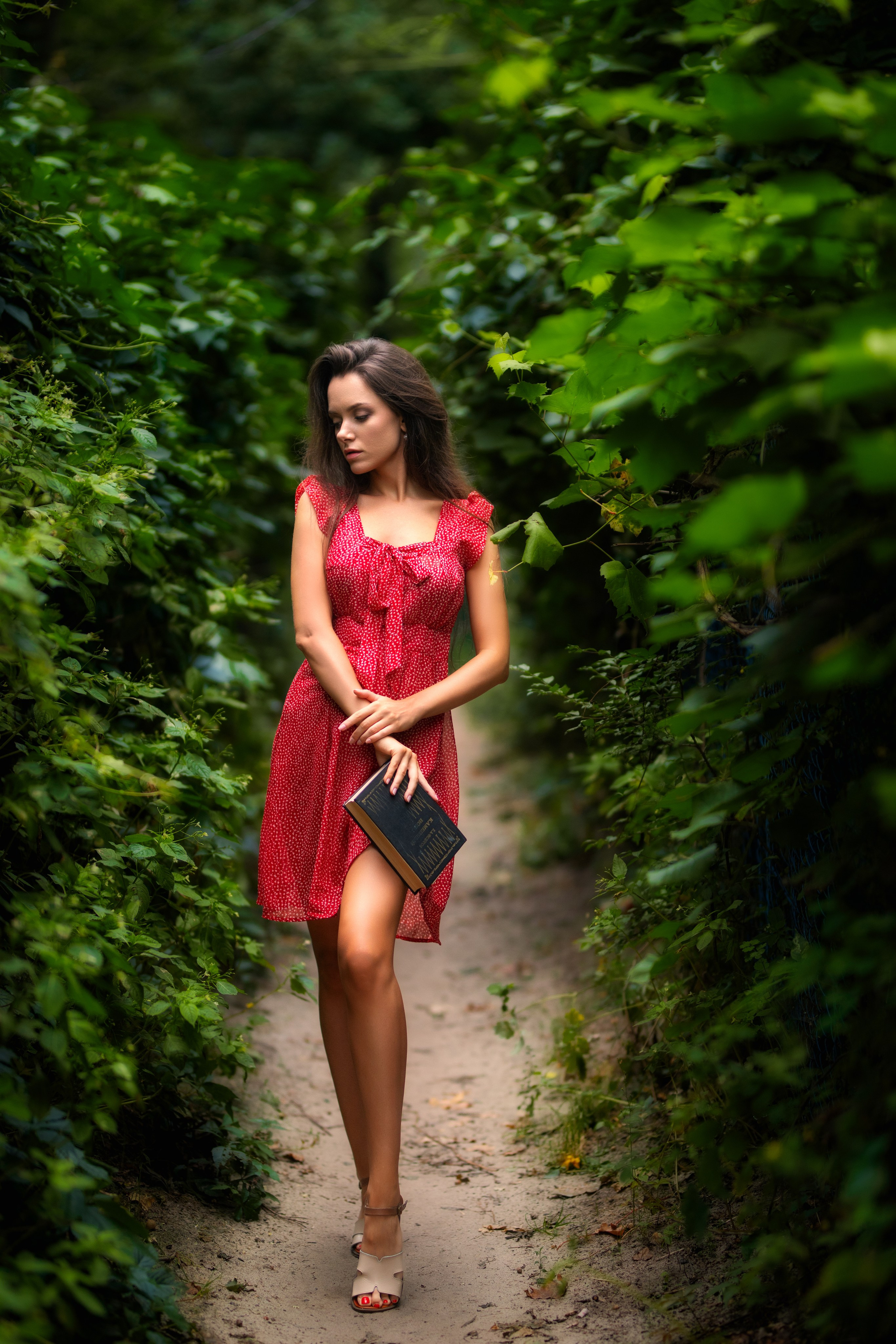 Съемка с Екатериной на рассвете на берегу реки