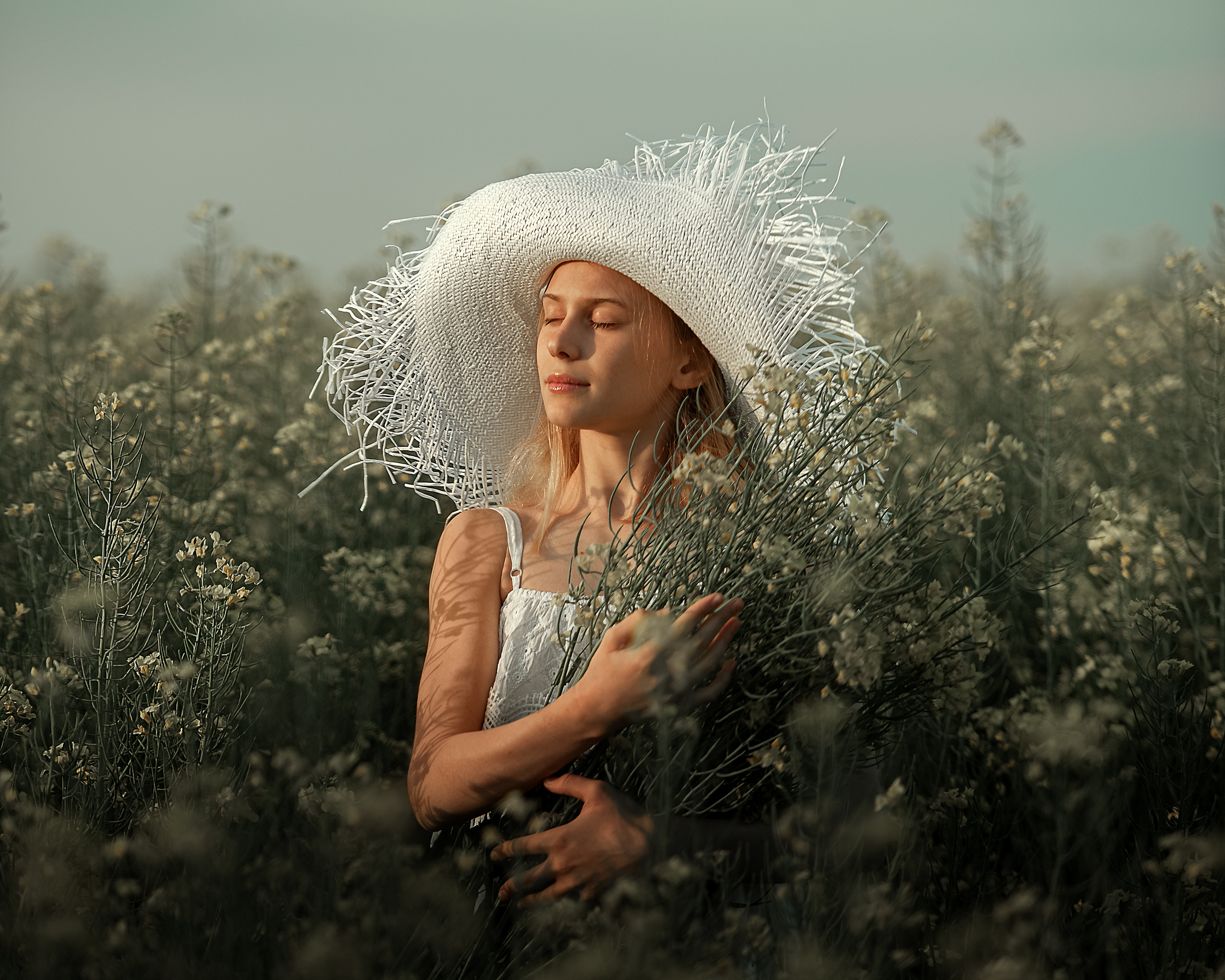 Фотосессия для Екатерины в рапсе. Семейный и детский фотограф в Краснодарском крае Натали Фищенко