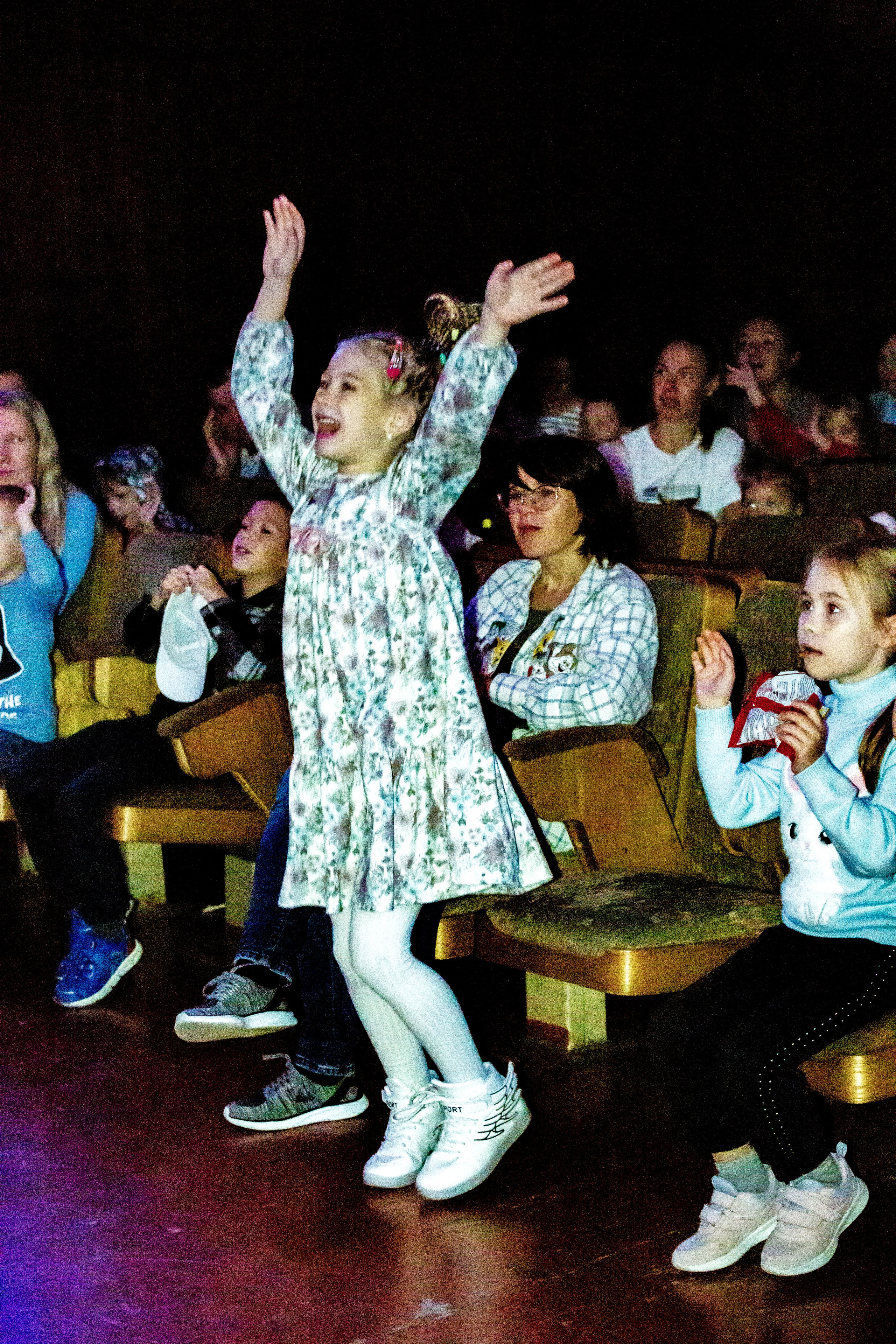 Спектакль театра Саквояж Лягушка путешествиница. Фотограф в Сочи Юрий Шептаев