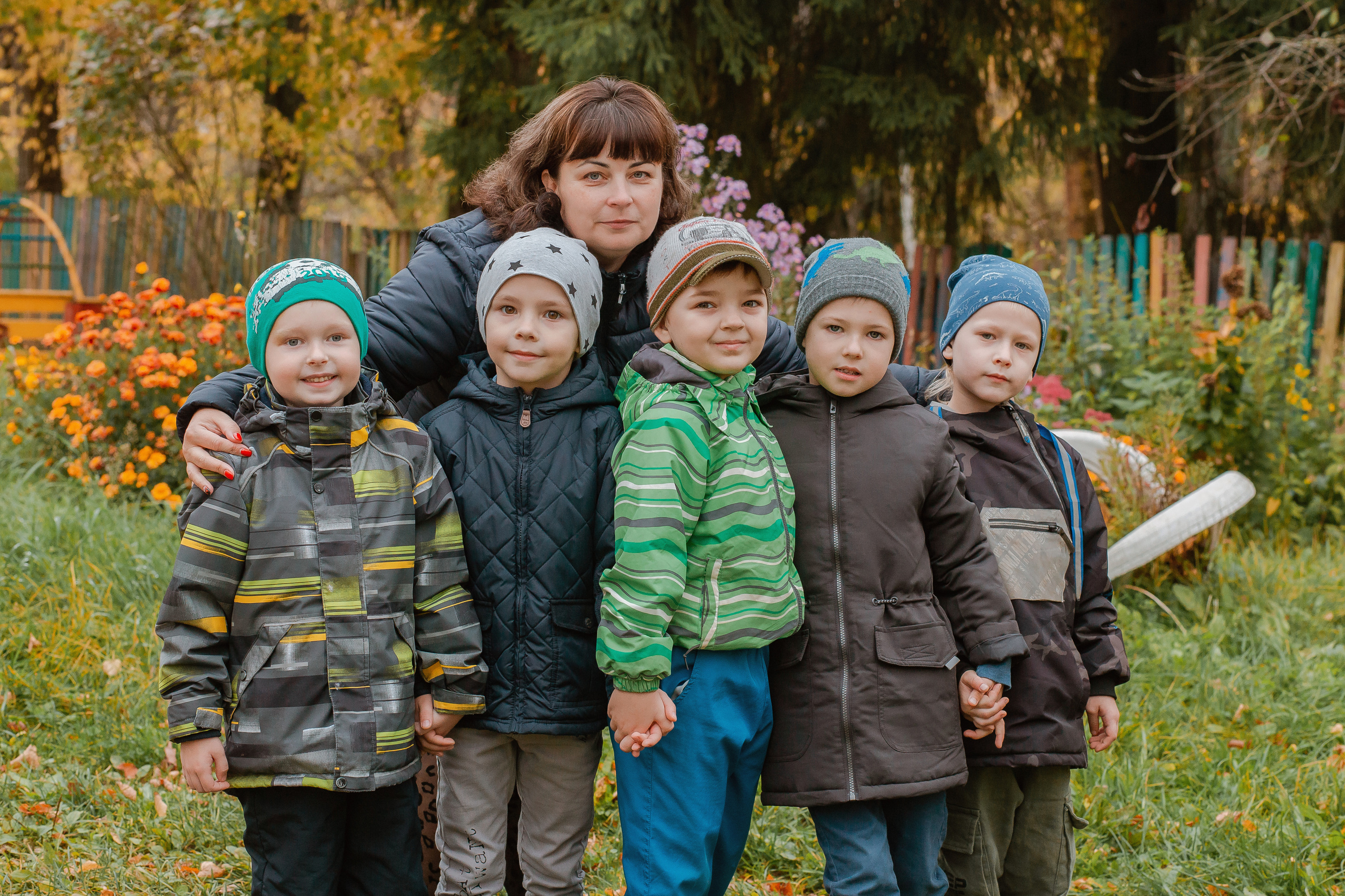 Фотосъёмка для выпускного диплома на 2 разворота. Студия выпускных альбомов Остров