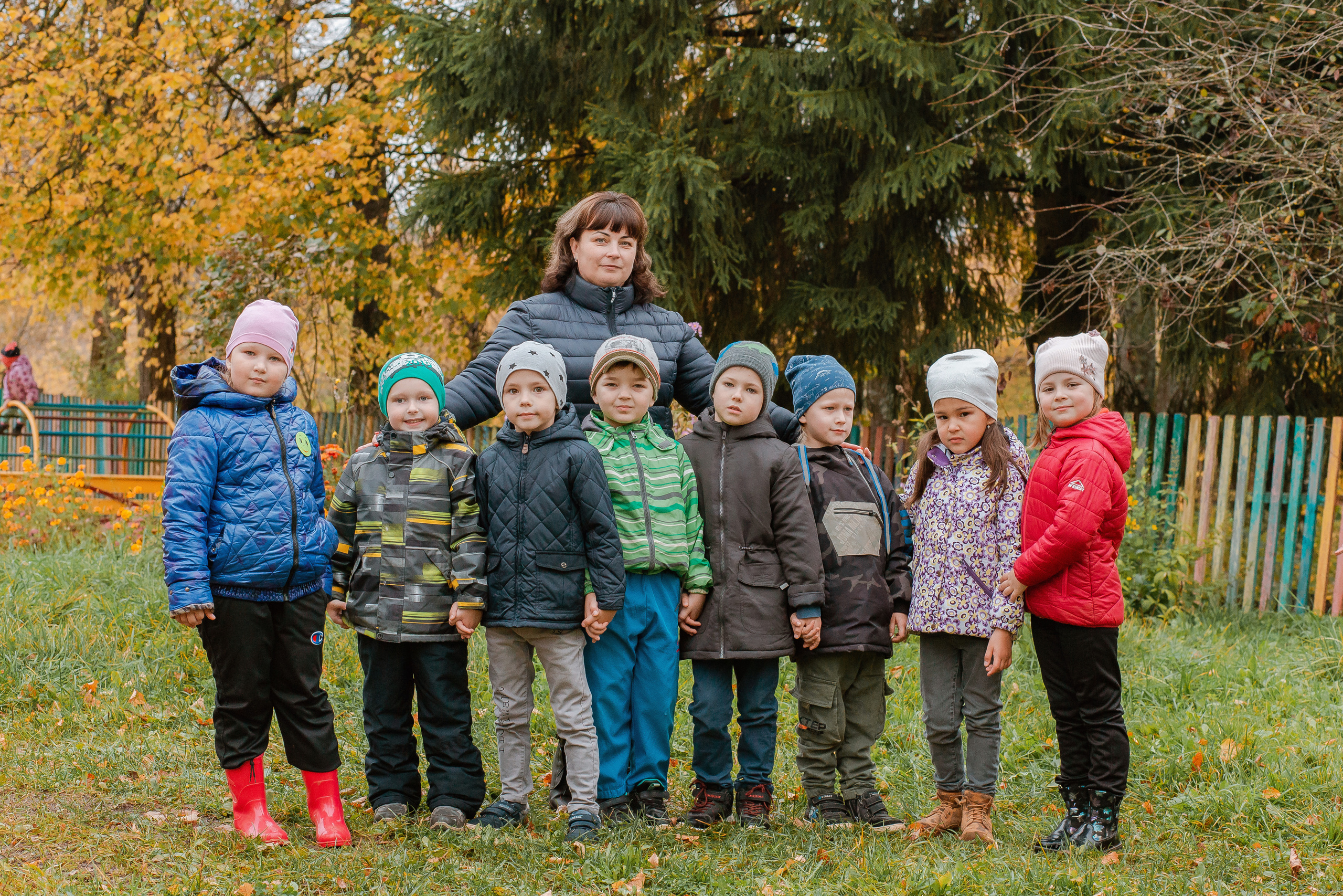Фотосъёмка для выпускного диплома на 2 разворота. Студия выпускных альбомов Остров