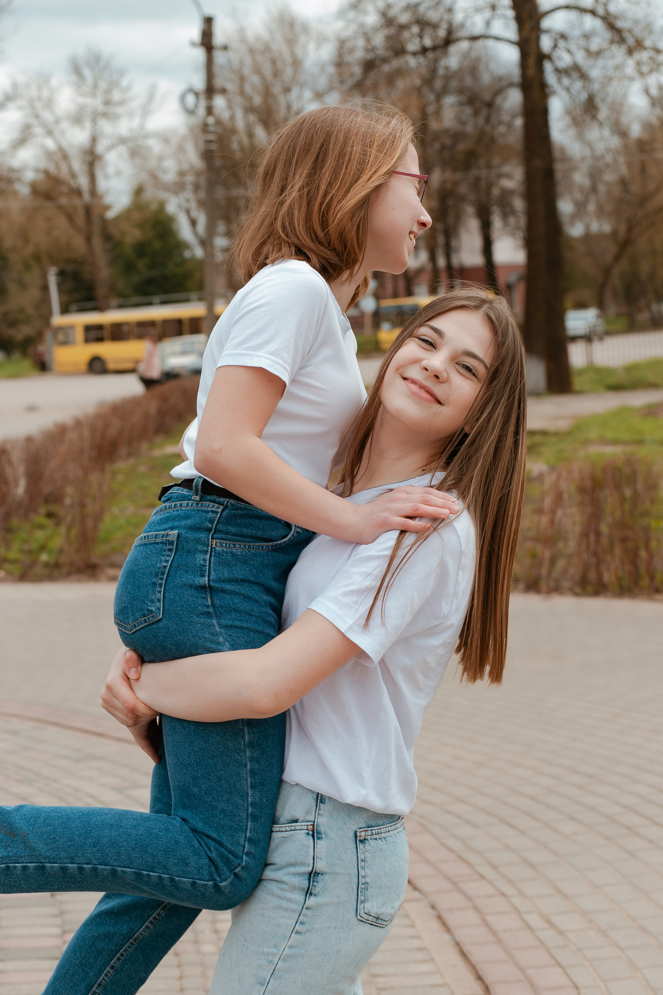 Съемка весной в студии и на улице. Студия выпускных альбомов Остров