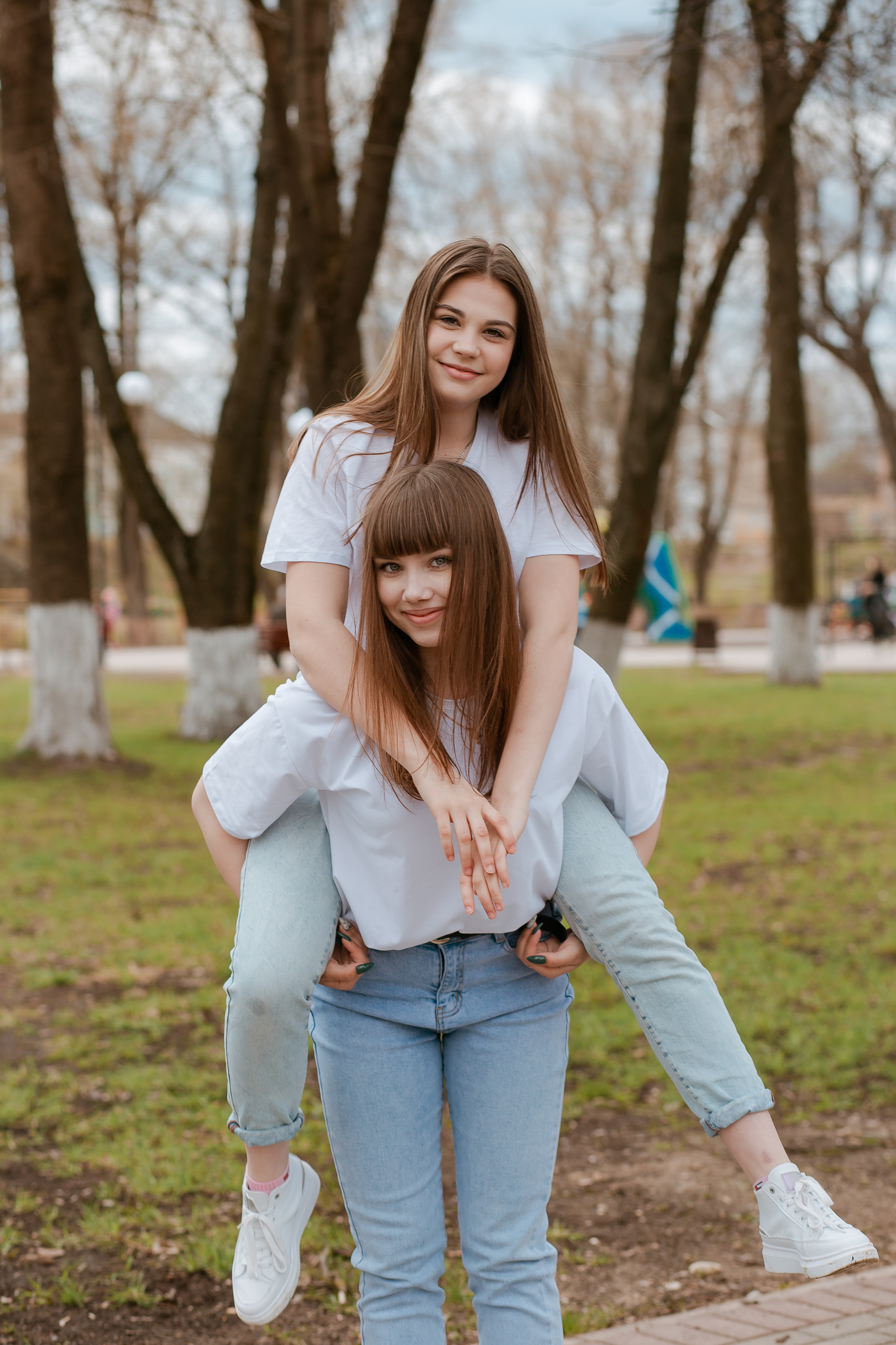 Съемка весной в студии и на улице. Студия выпускных альбомов Остров