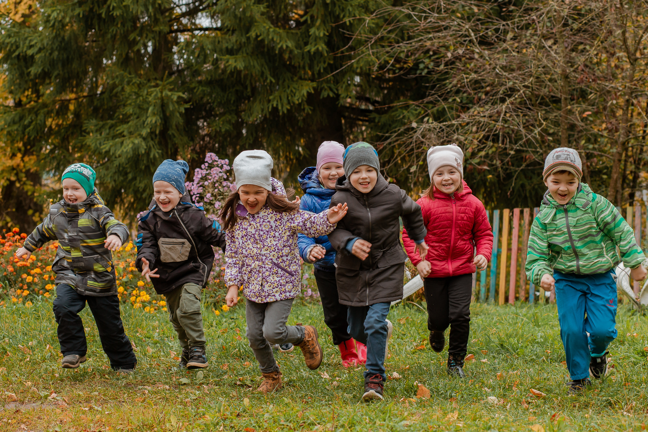Фотосъёмка для выпускного диплома на 2 разворота. Студия выпускных альбомов Остров