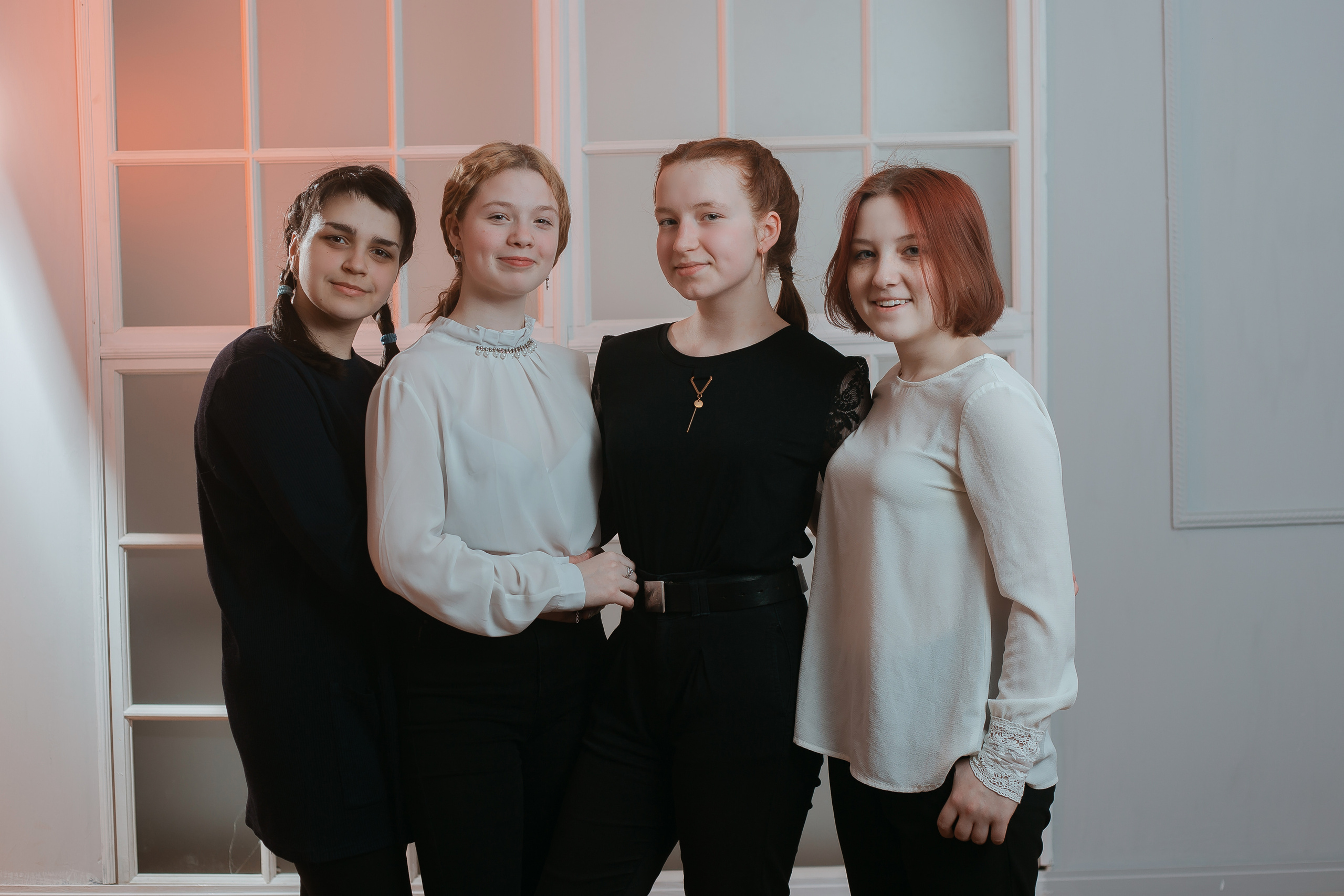 Студийная съемка выпускников для журнала. Студия выпускных альбомов Остров