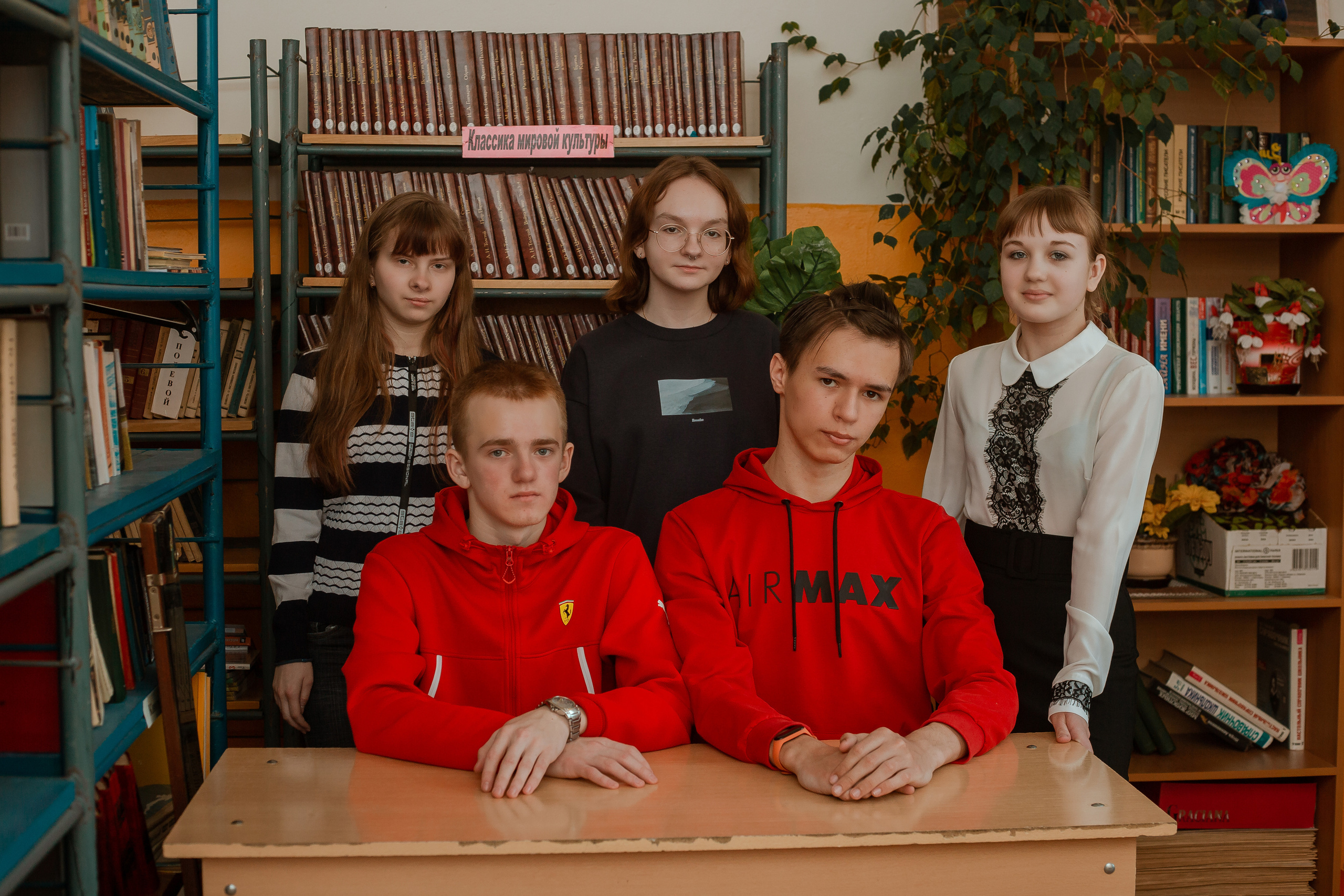 Съёмка в районной школе. Студия выпускных альбомов Остров