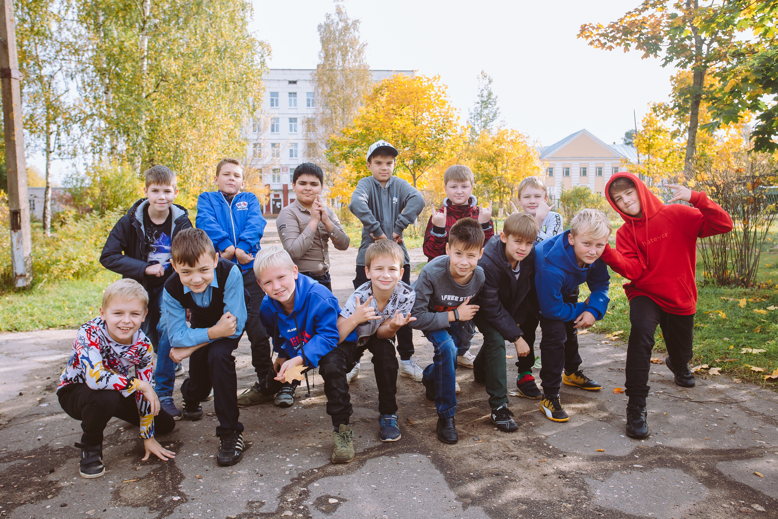 Выпускники 4 класса для фотокниги. Студия выпускных альбомов Остров