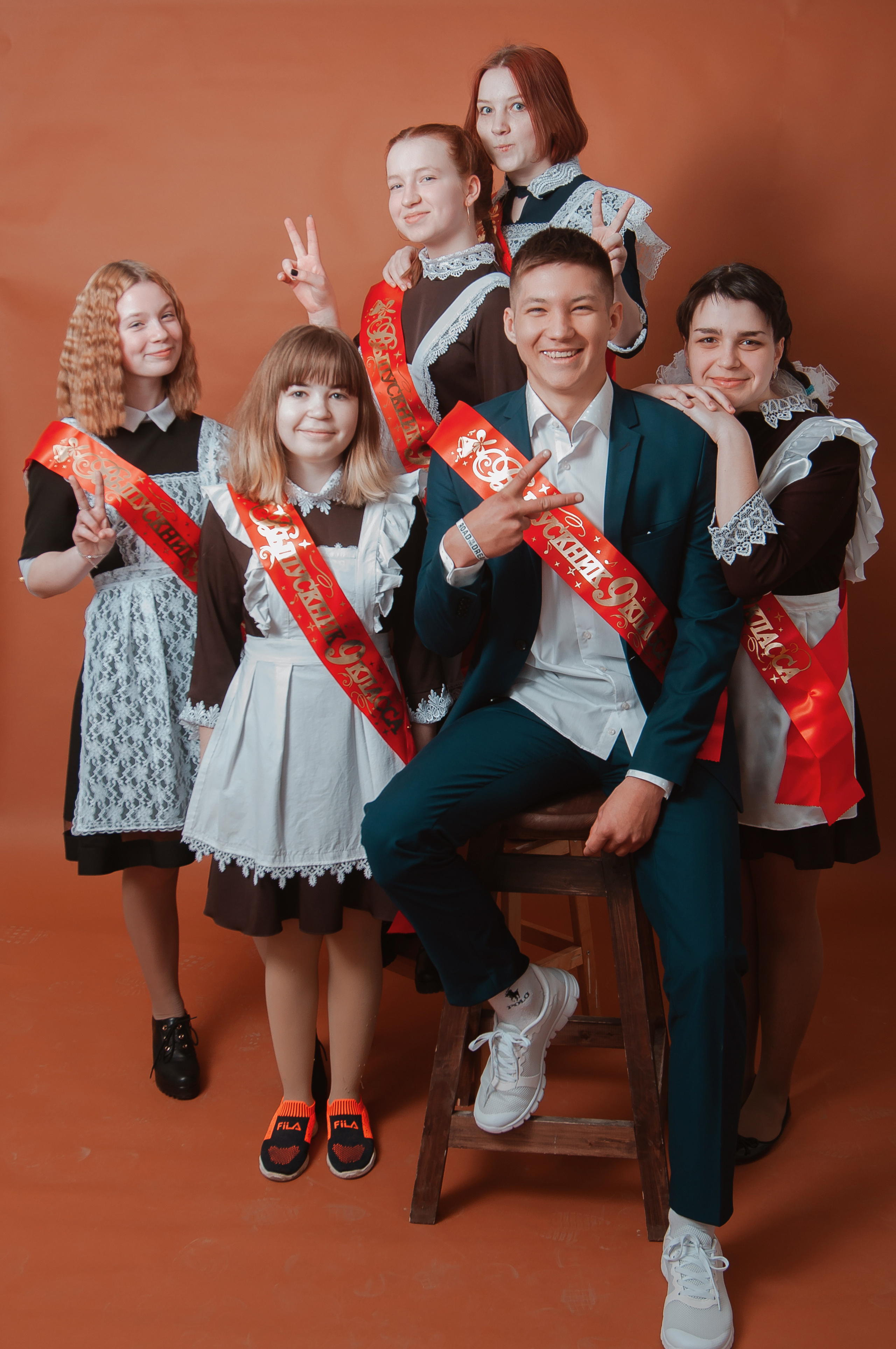 Студийная съемка выпускников для журнала. Студия выпускных альбомов Остров