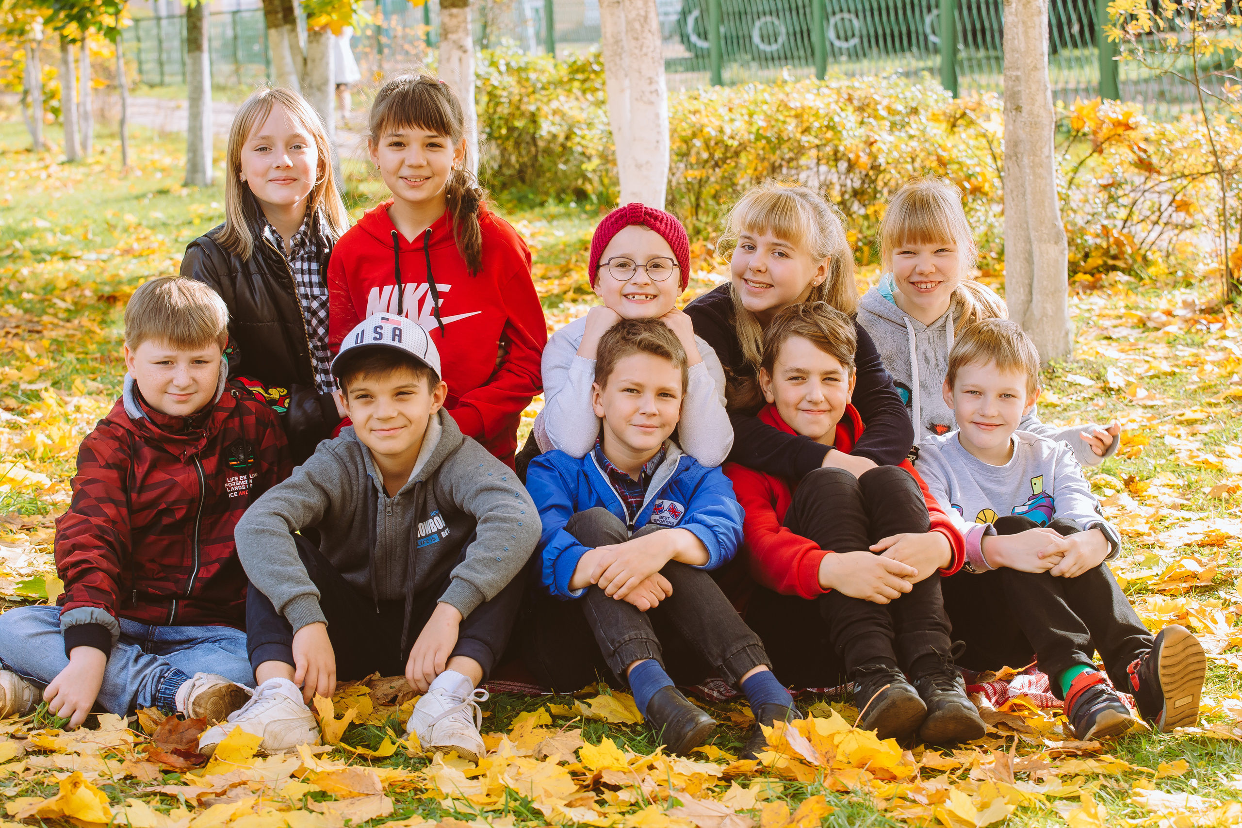 Выпускники 4 класса для фотокниги. Студия выпускных альбомов Остров