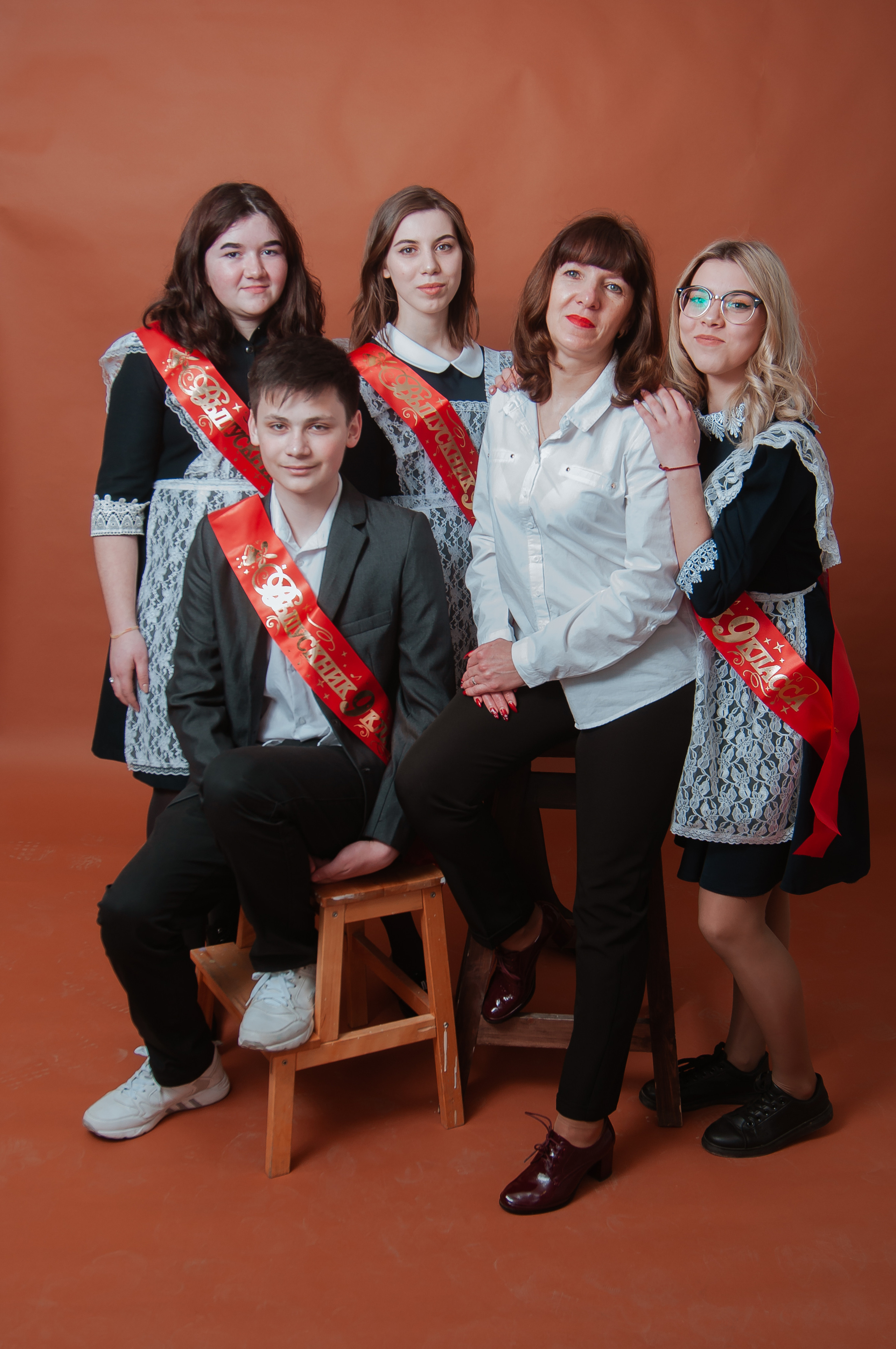 Студийная съемка выпускников для журнала. Студия выпускных альбомов Остров