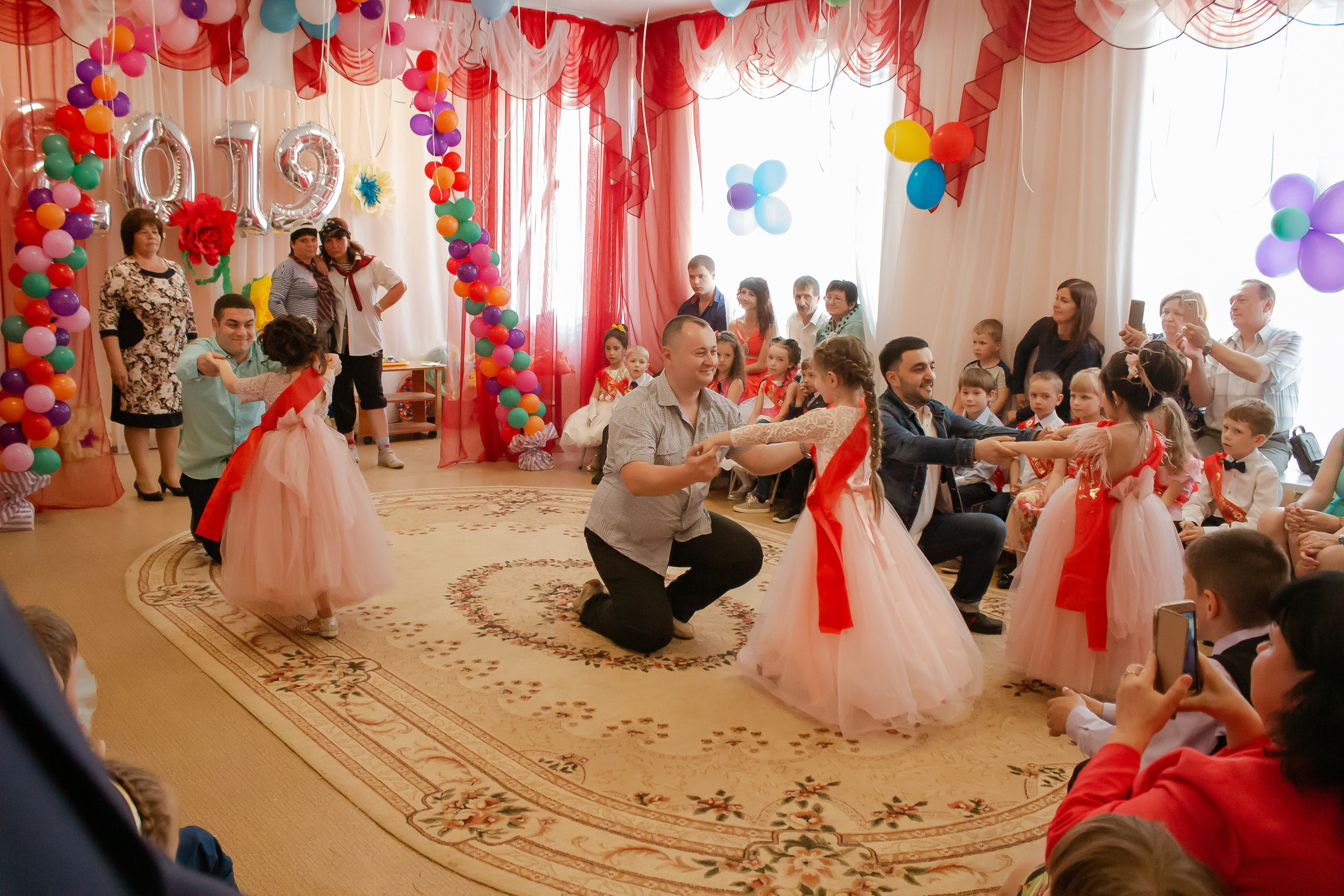 Выпускной в детском саду. Студия выпускных альбомов Остров