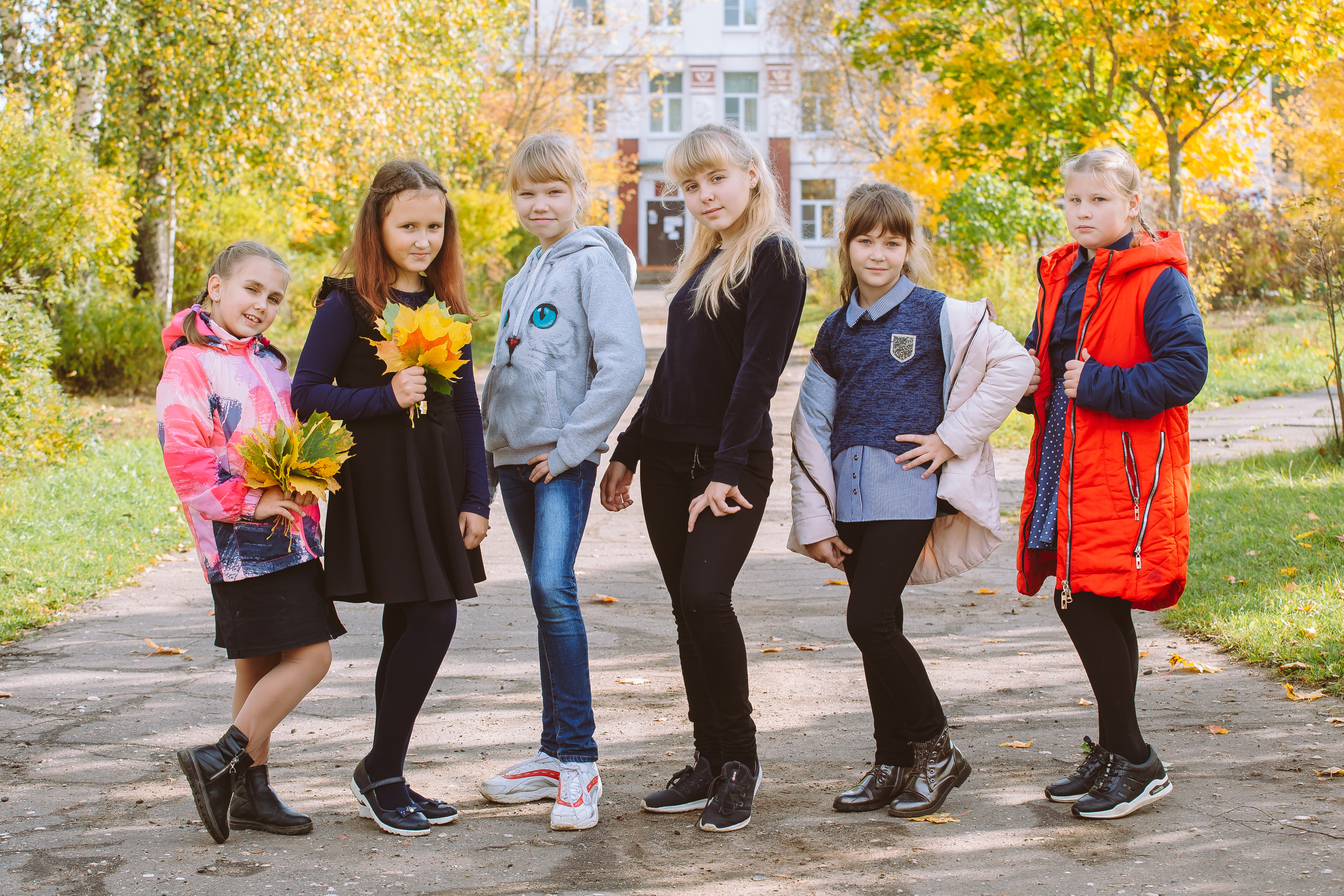 Выпускники 4 класса для фотокниги. Студия выпускных альбомов Остров