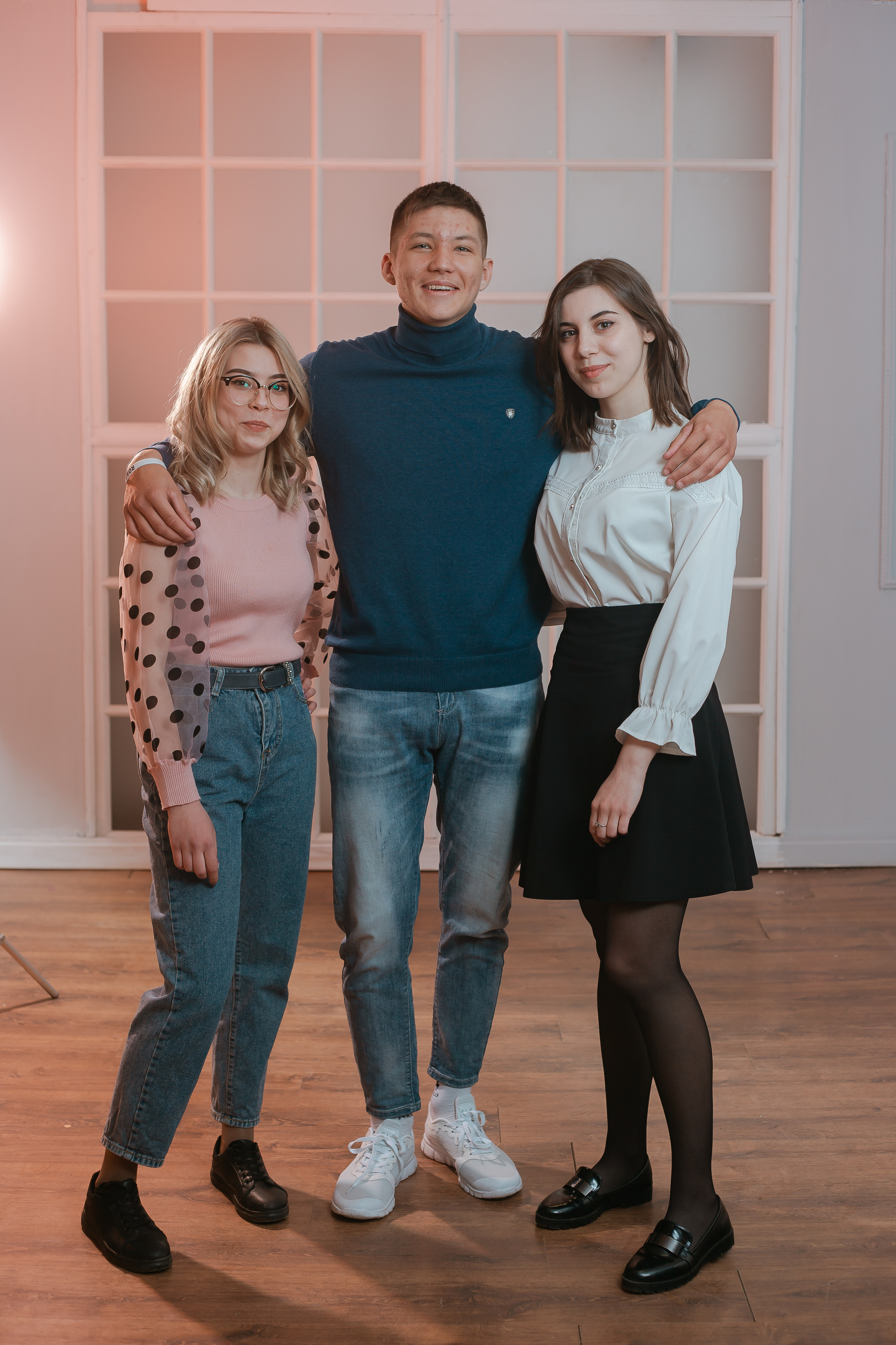 Студийная съемка выпускников для журнала. Студия выпускных альбомов Остров