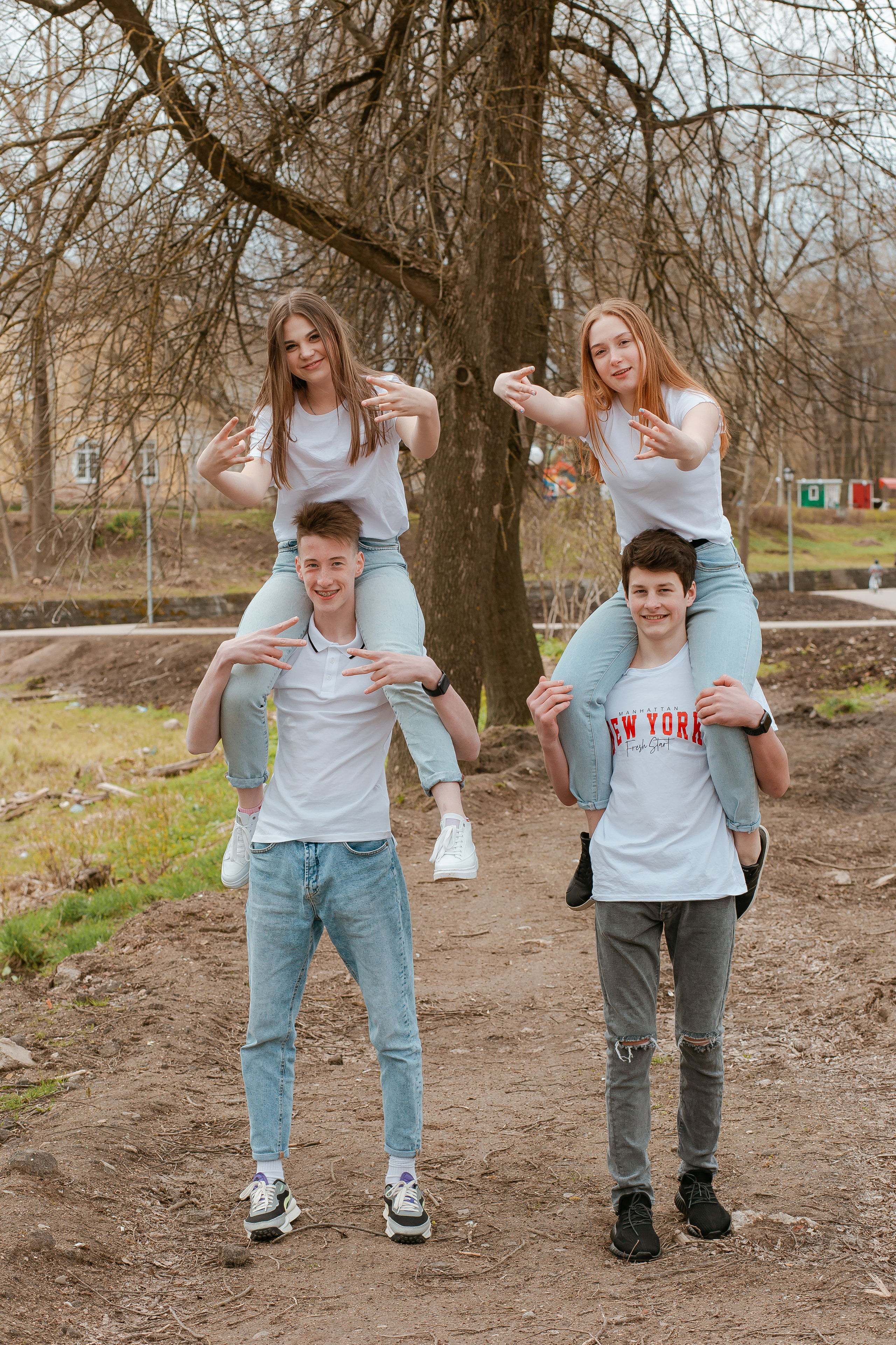 Съемка весной в студии и на улице. Студия выпускных альбомов Остров