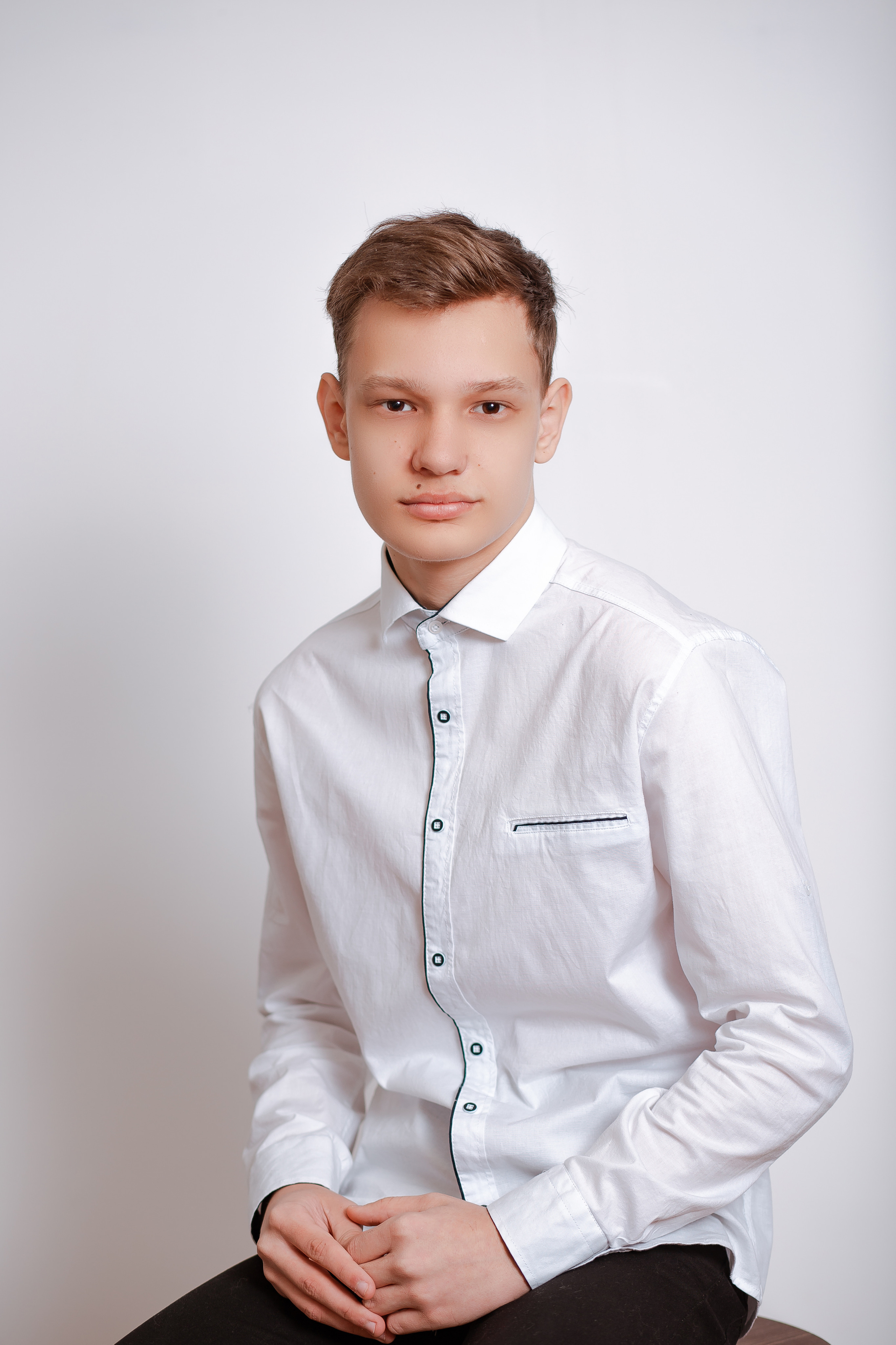 Съемка весной в студии и на улице. Студия выпускных альбомов Остров