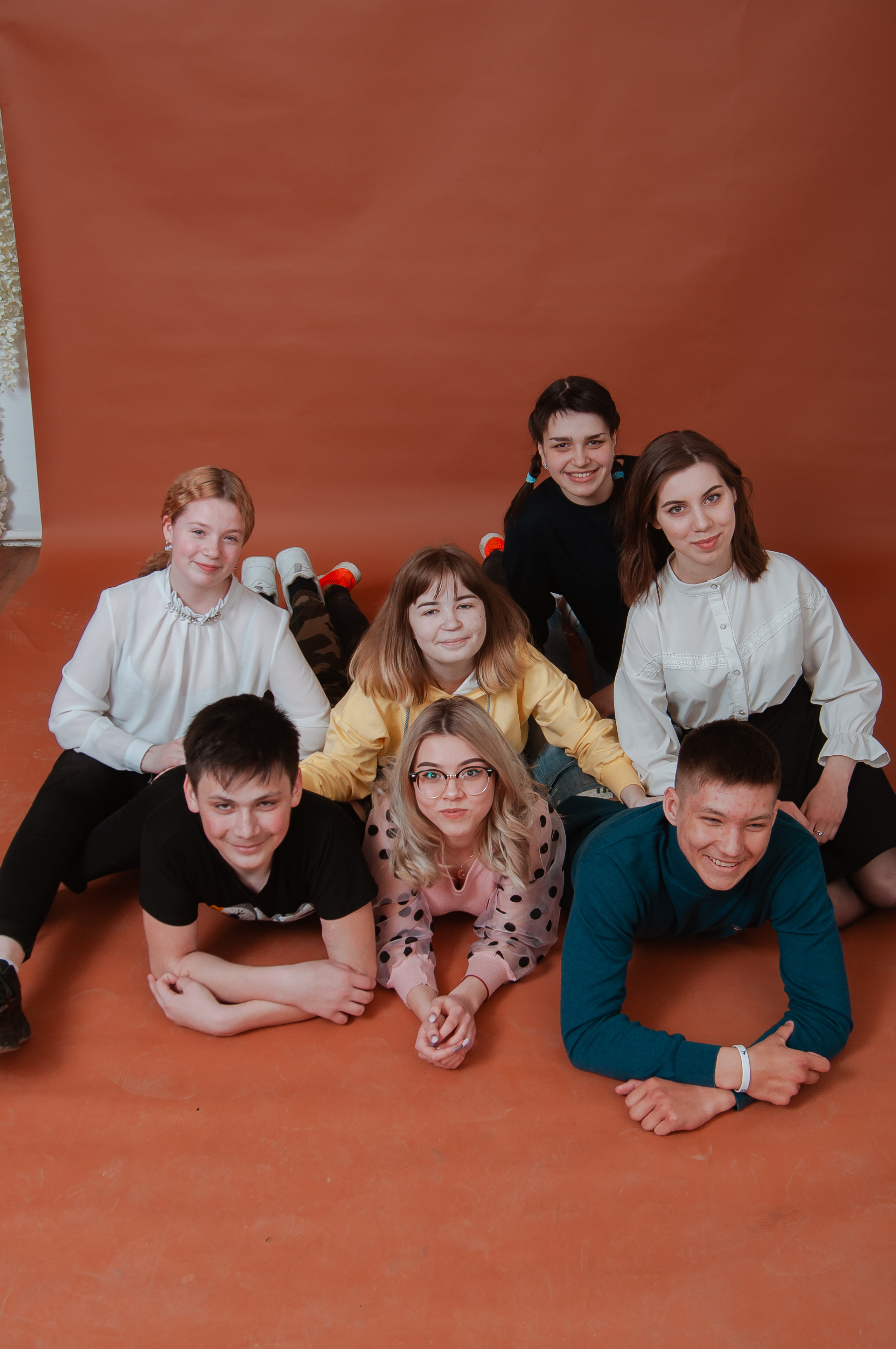 Студийная съемка выпускников для журнала. Студия выпускных альбомов Остров