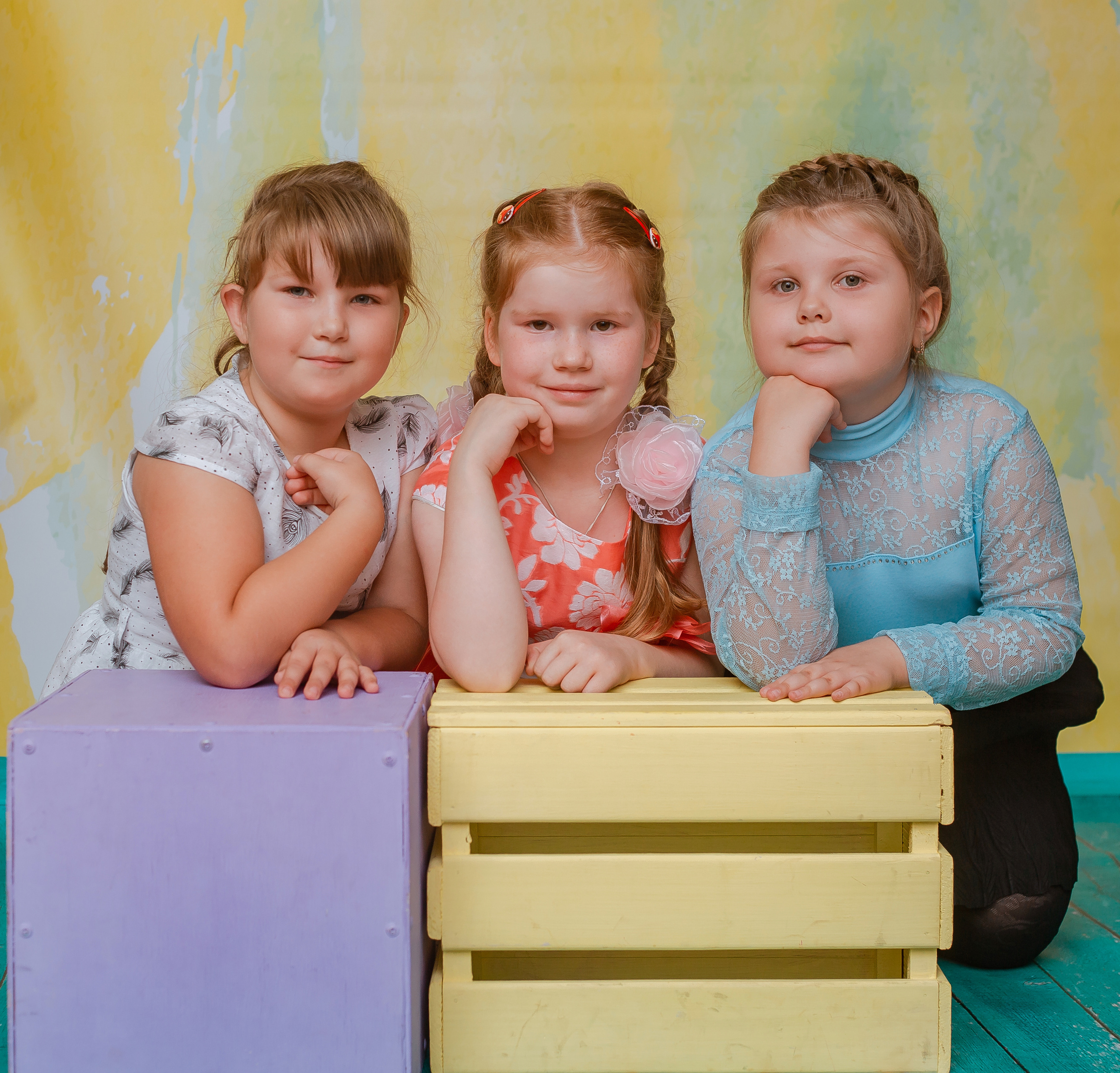 Фотосъёмка для выпускного диплома на 2 разворота. Студия выпускных альбомов Остров