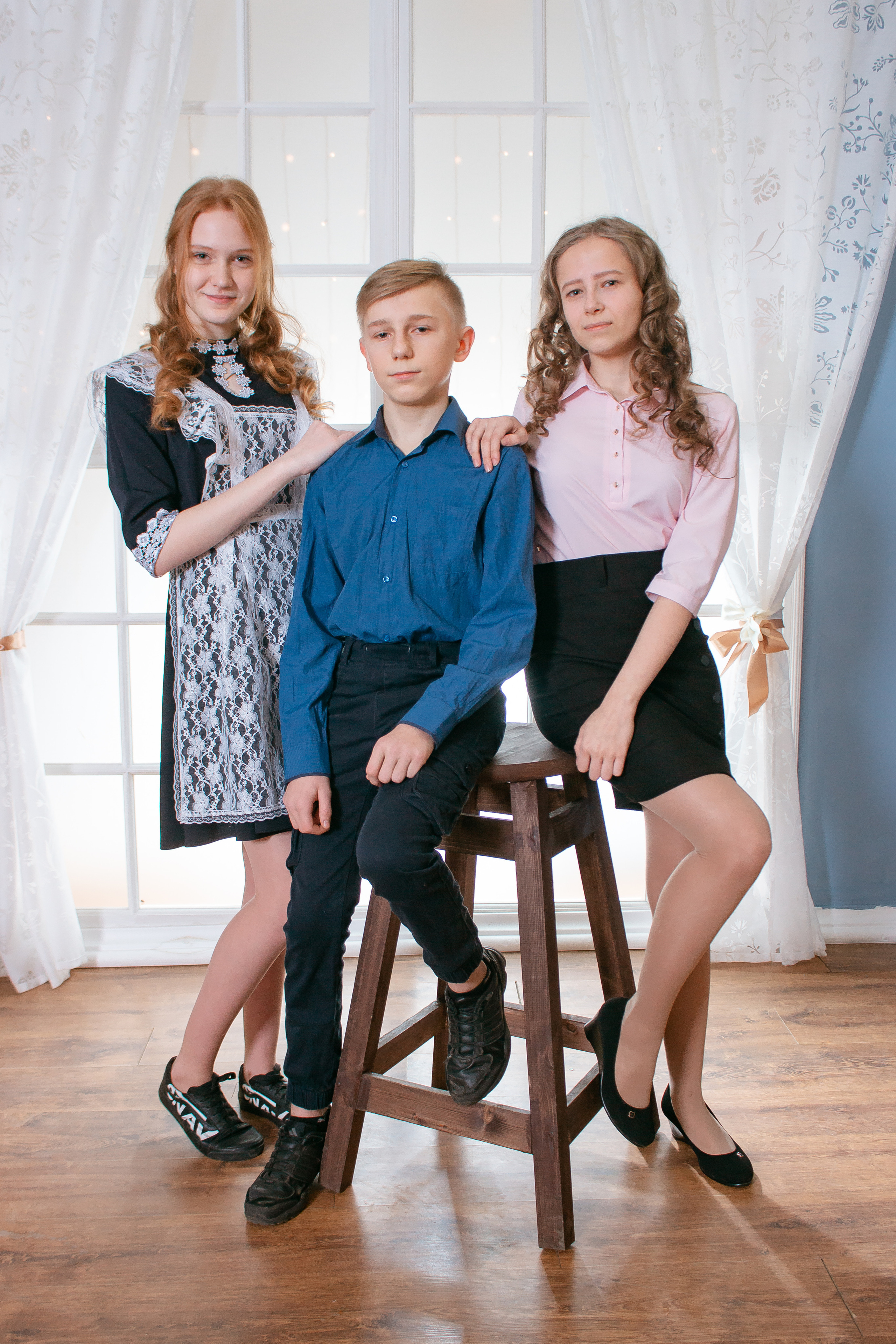 Студийная съемка для выпускного диплома. Студия выпускных альбомов Остров